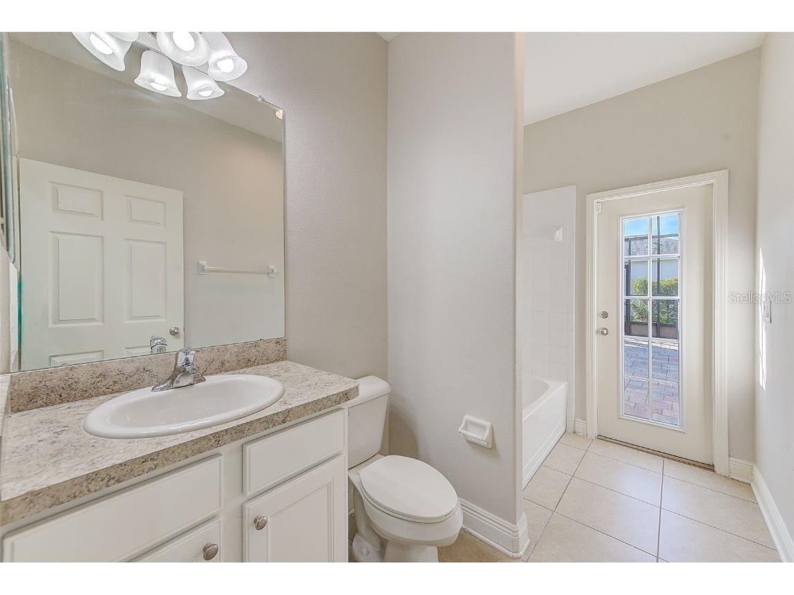 2134 Valterra Vista Way Valrico FL 33594 TB8451194 image37