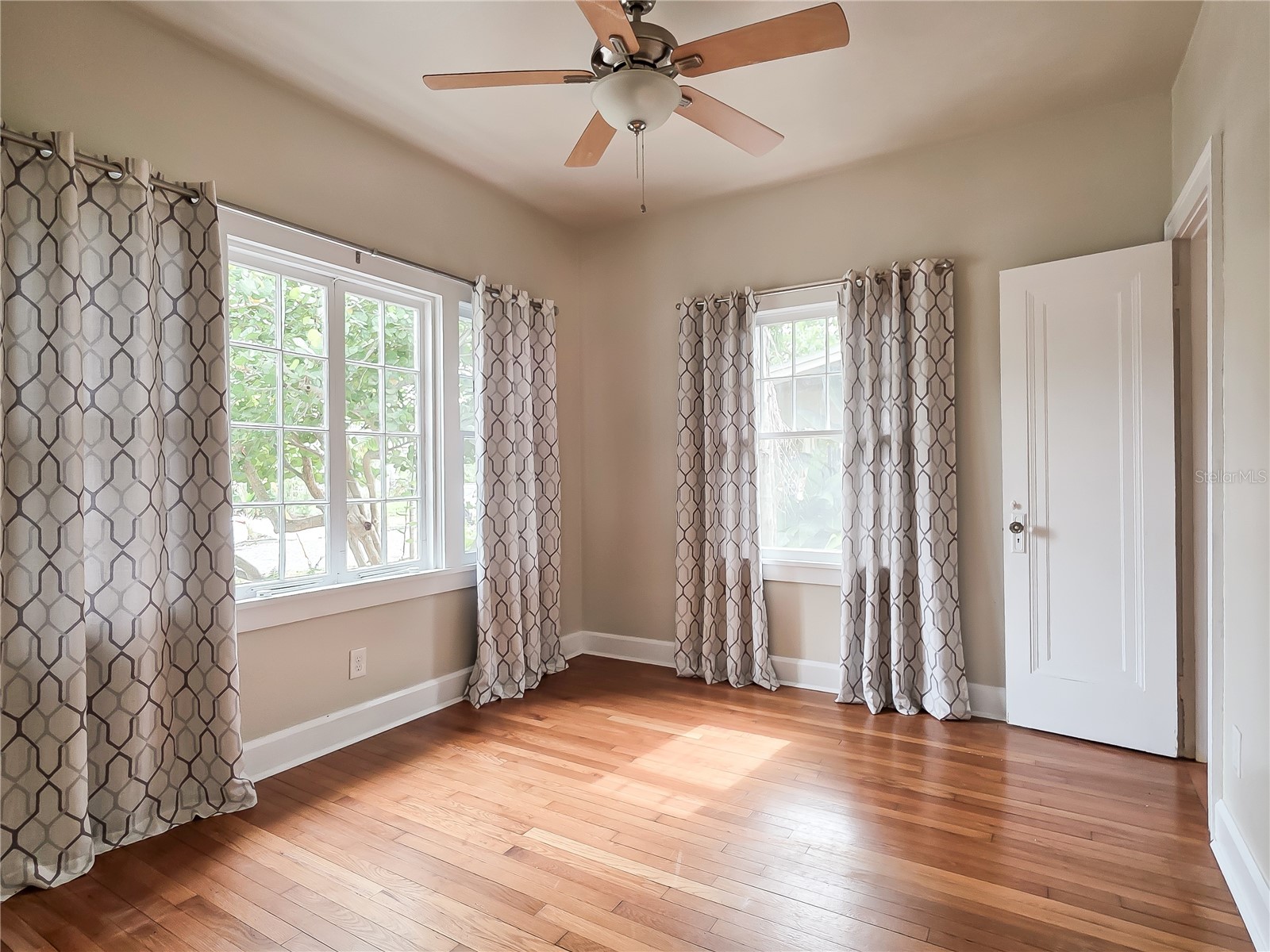 2135 Burlington Avenue N Saint Petersburg FL 33713 TB8527062 image15