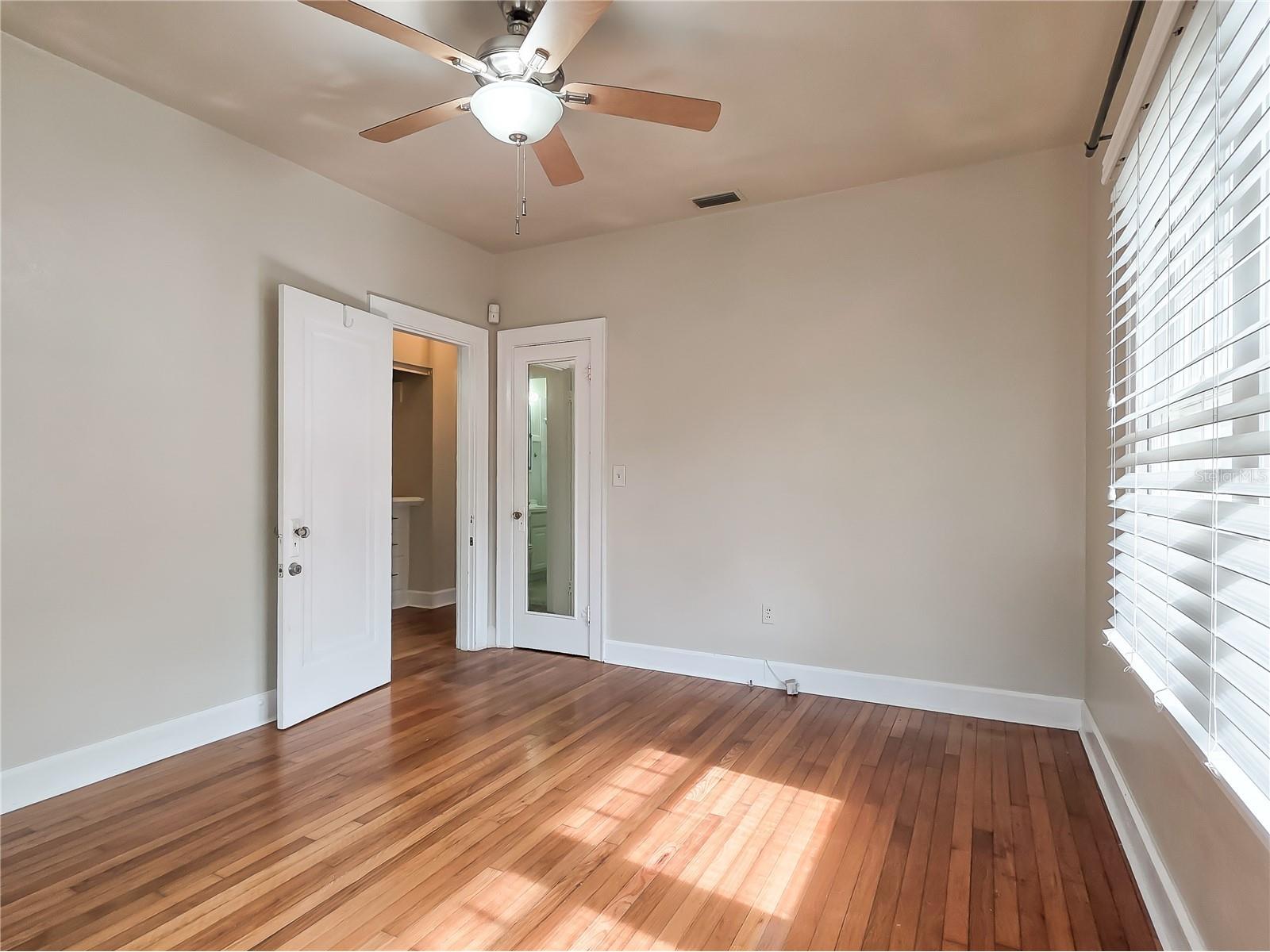 2135 Burlington Avenue N Saint Petersburg FL 33713 TB8527062 image17