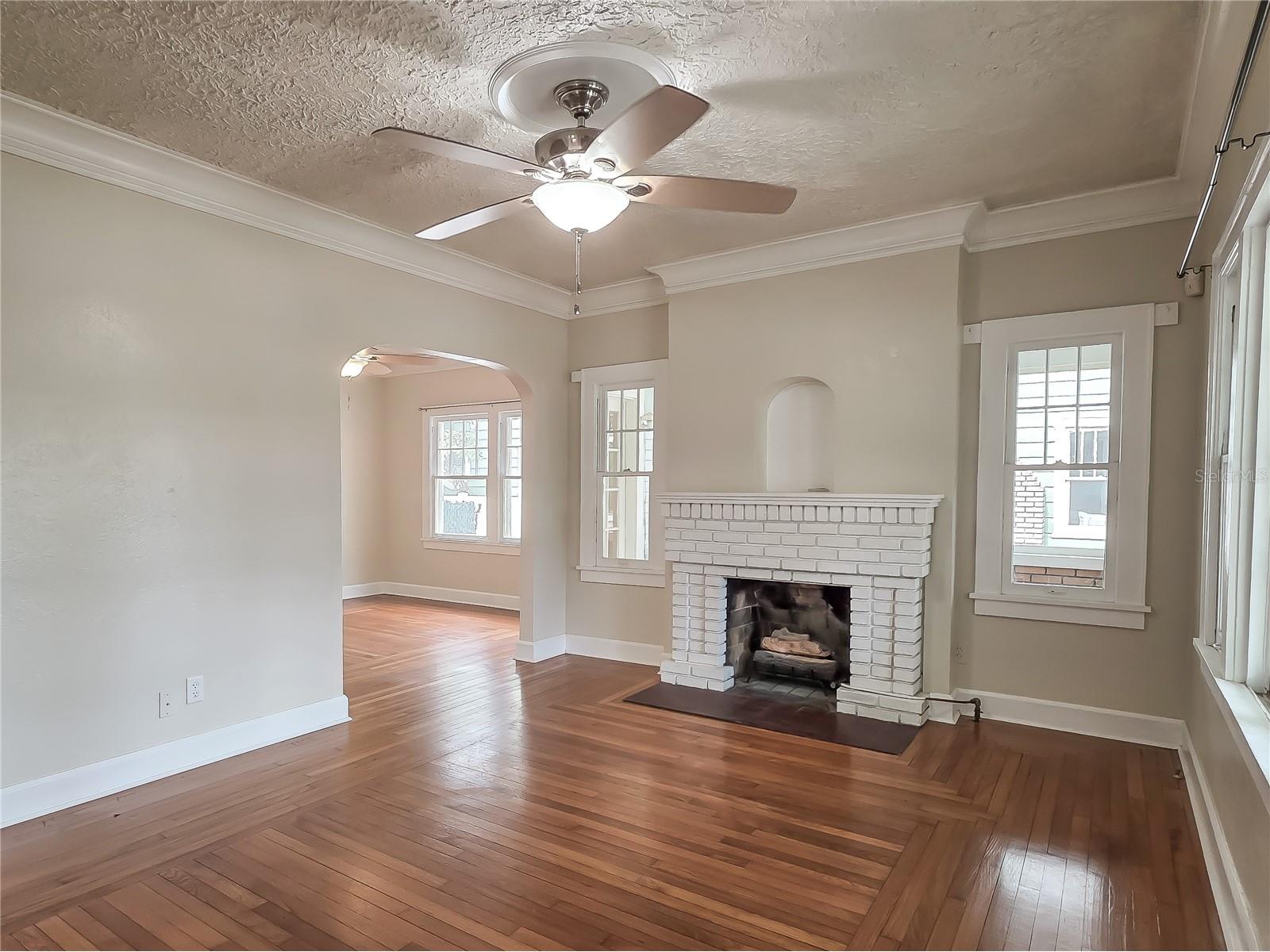 2135 Burlington Avenue N Saint Petersburg FL 33713 TB8527062 image3