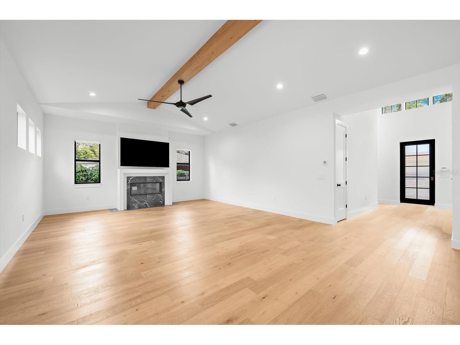 2135 Datura Street Sarasota FL 34239 A4685791 image21