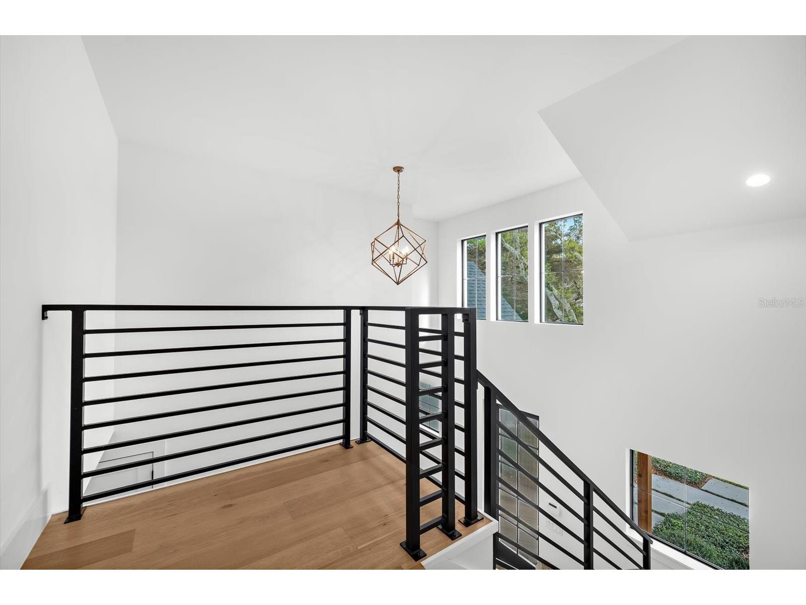 2135 Datura Street Sarasota FL 34239 A4685791 image31
