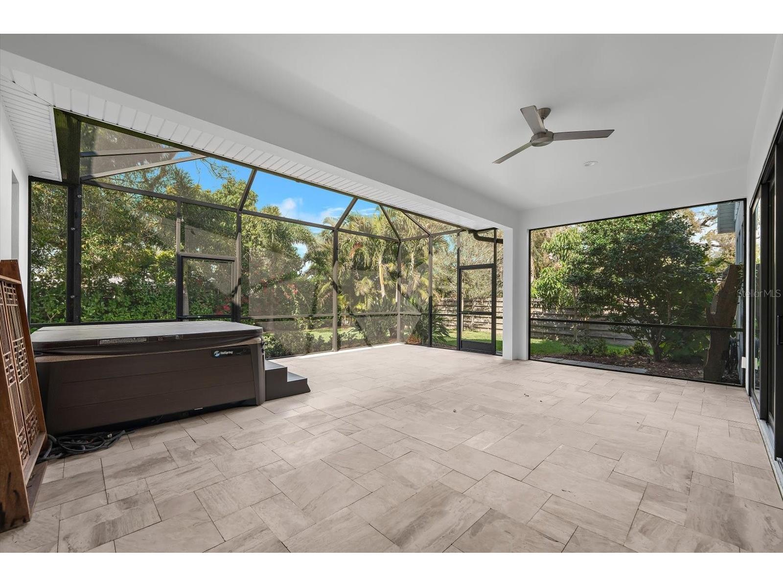 2135 Datura Street Sarasota FL 34239 A4685791 image50