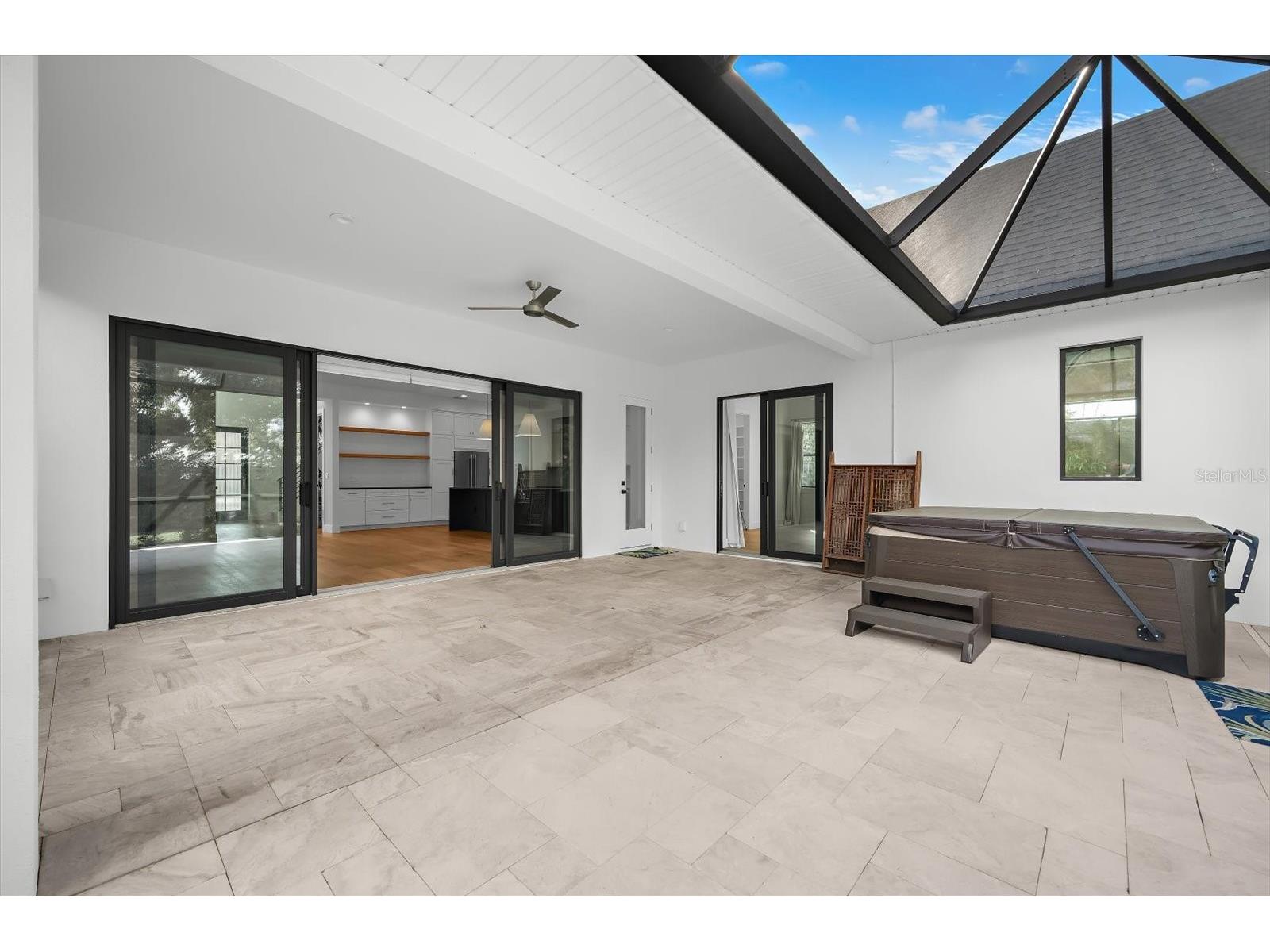 2135 Datura Street Sarasota FL 34239 A4685791 image52