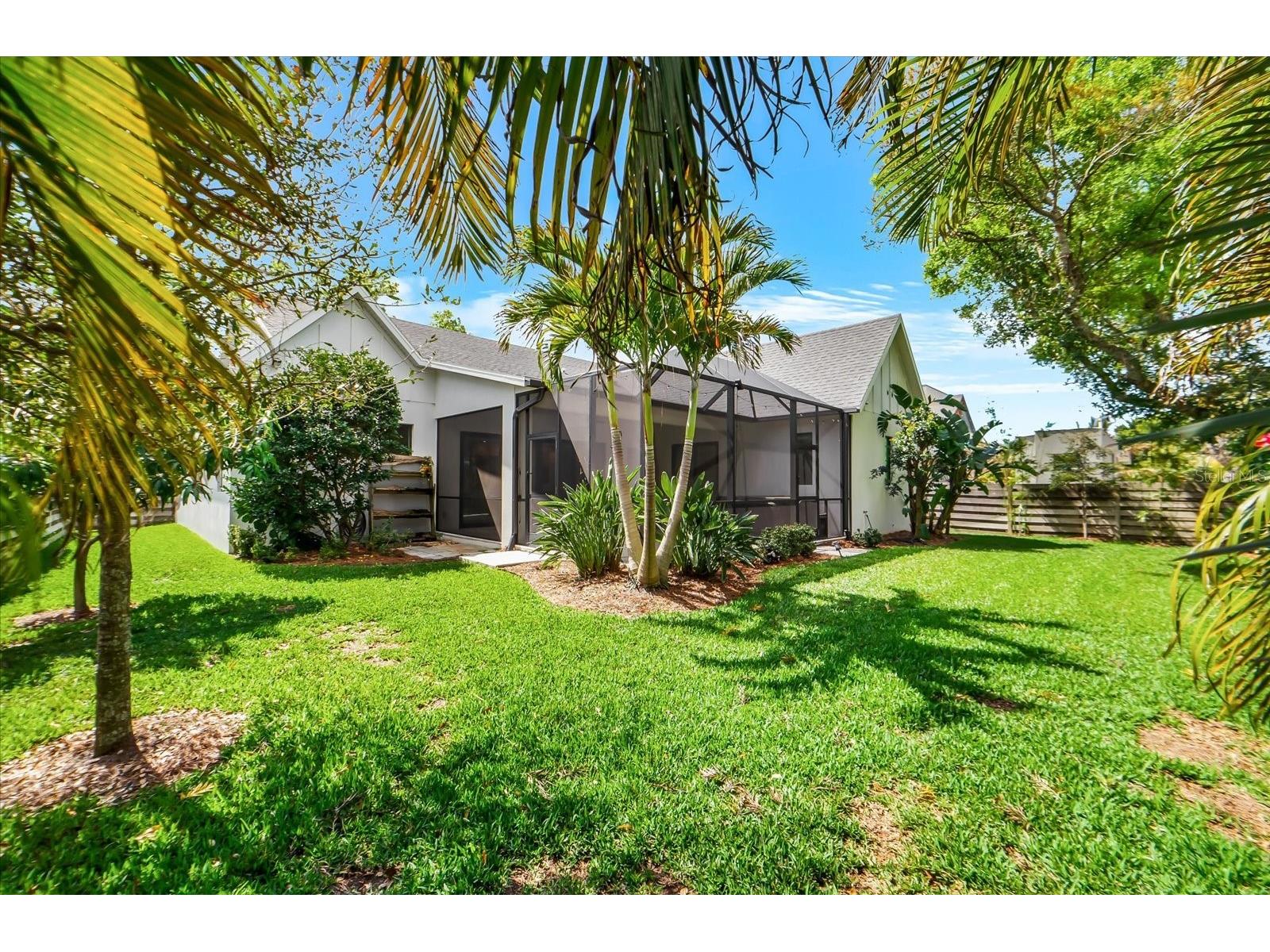 2135 Datura Street Sarasota FL 34239 A4685791 image54