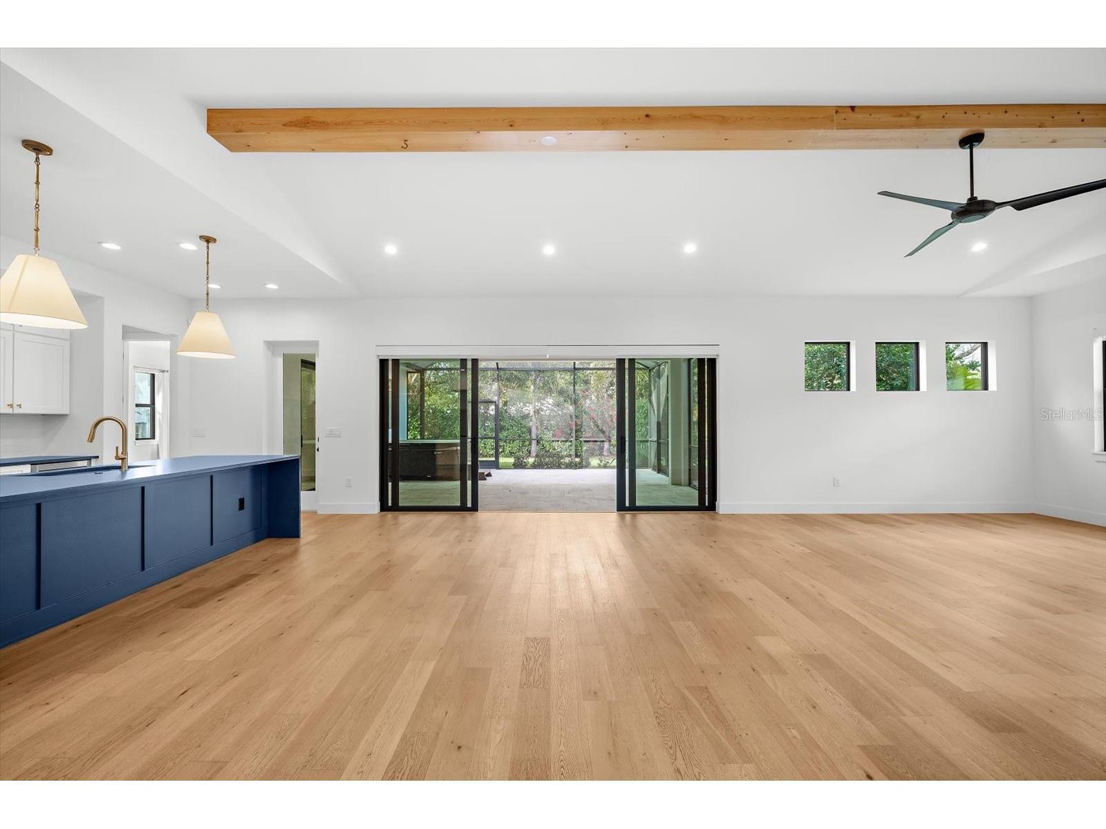 2135 Datura Street Sarasota FL 34239 A4685791 image6