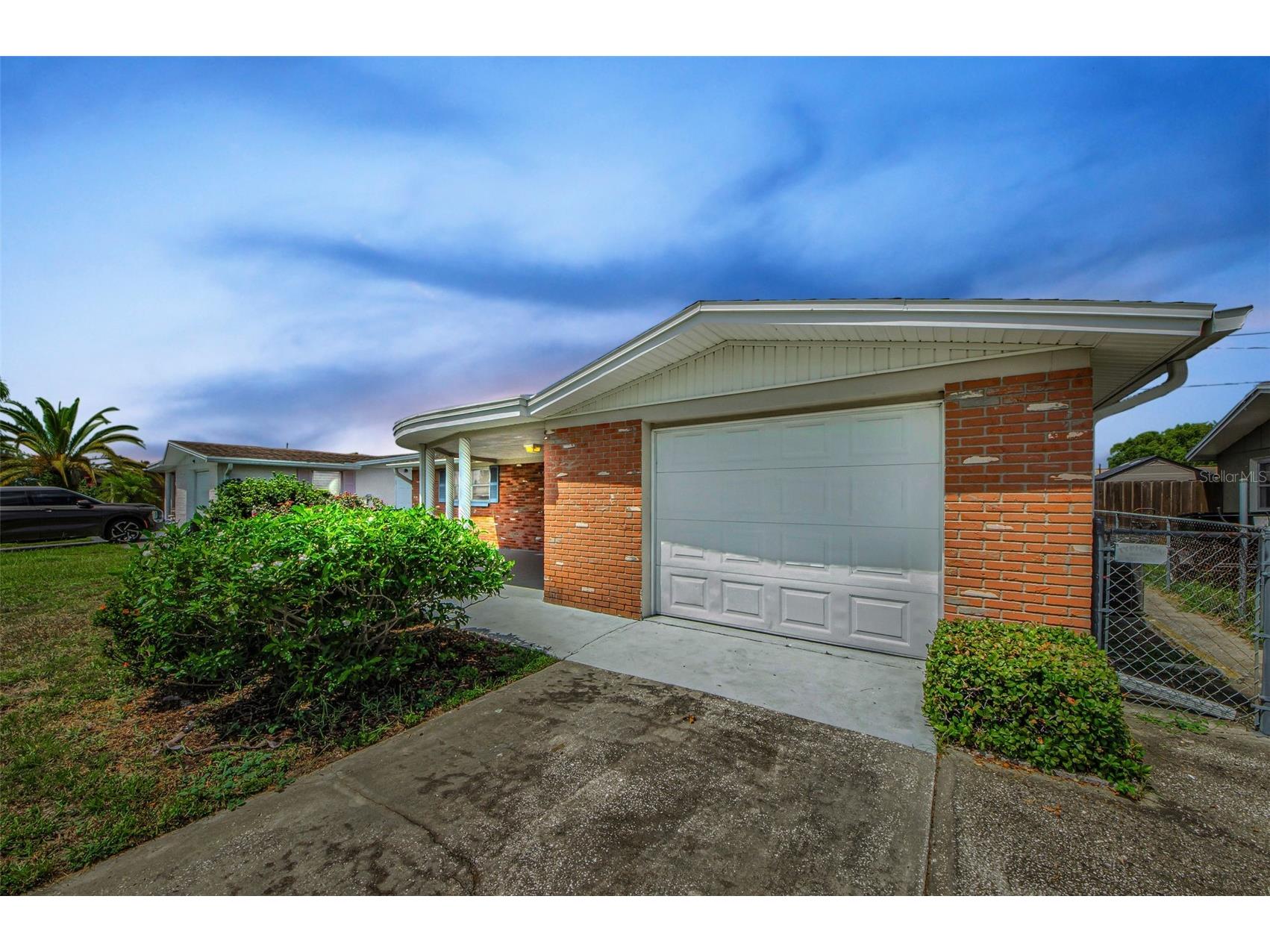 2135 Erin Drive Holiday FL 34690 TB8413852 image1