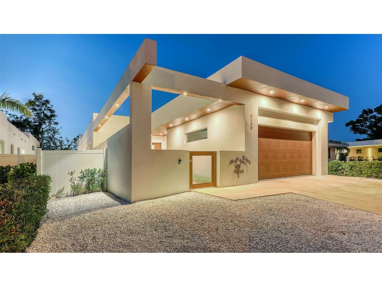 2135 Hyde Park Street Sarasota FL 34239 A4653172 image1