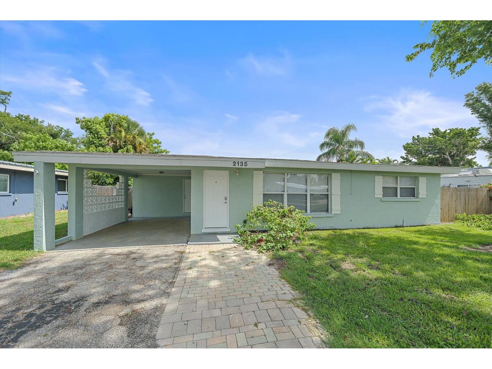 2135 Lee Lane Sarasota FL 34231 A4700793 image1