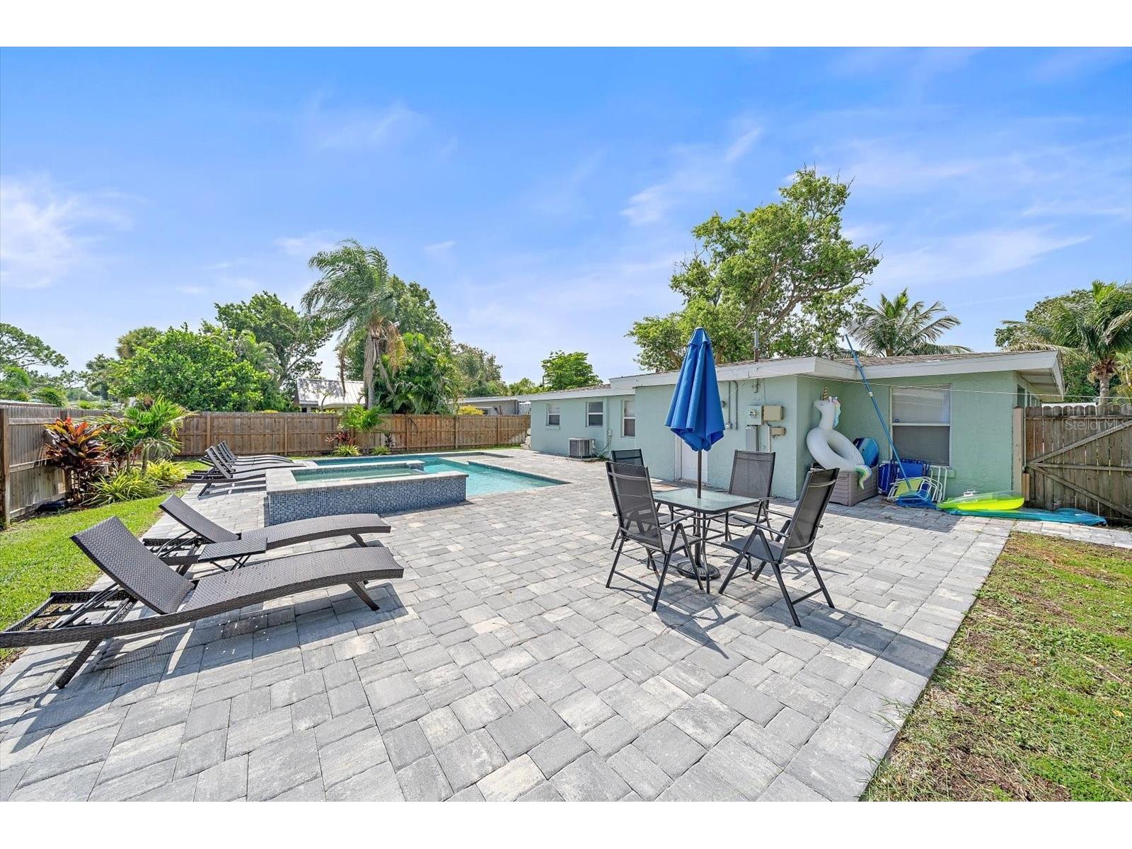 2135 Lee Lane Sarasota FL 34231 A4700793 image29
