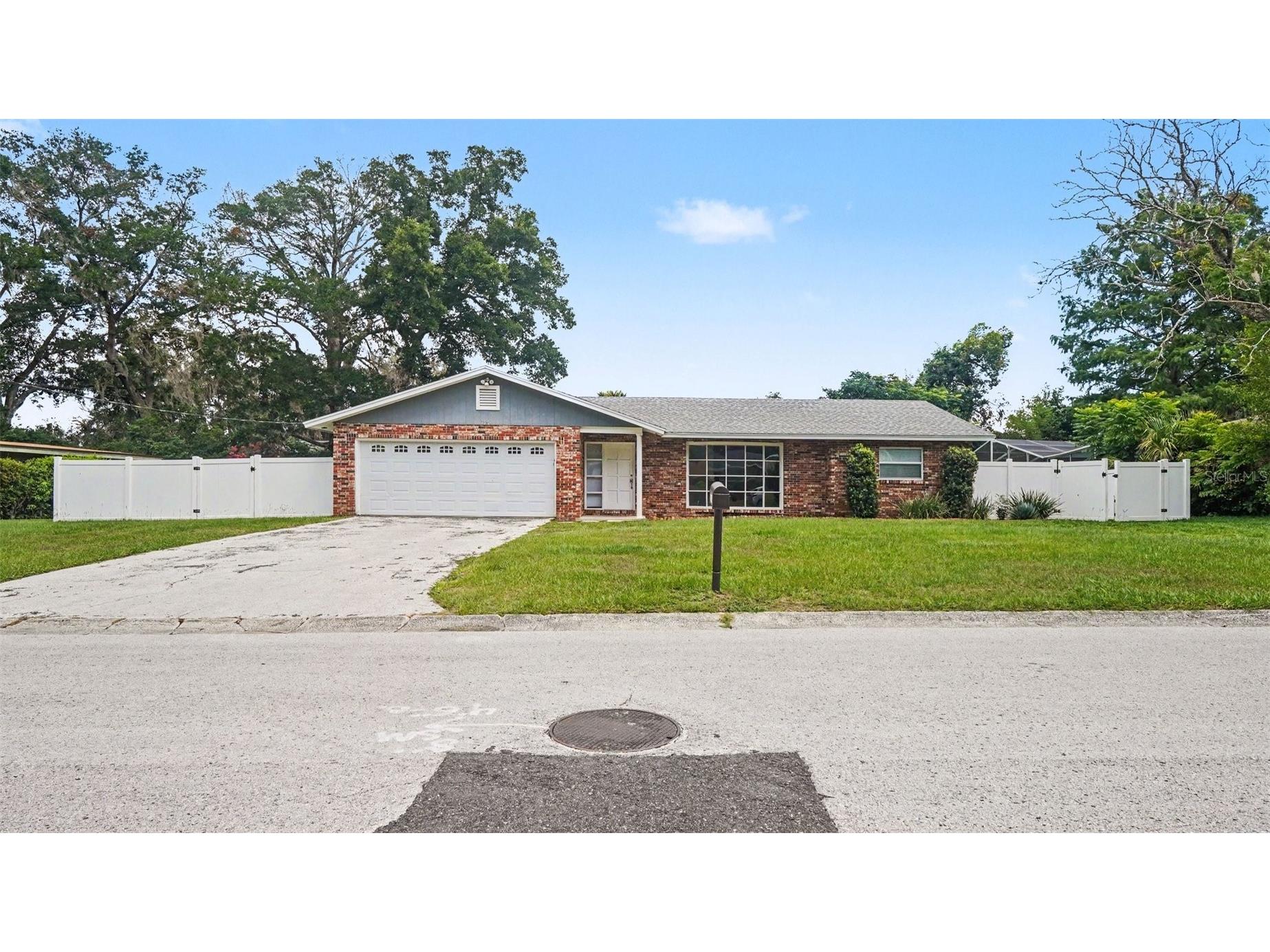2135 NE 6th Place Ocala FL 34470 O6418856 image1
