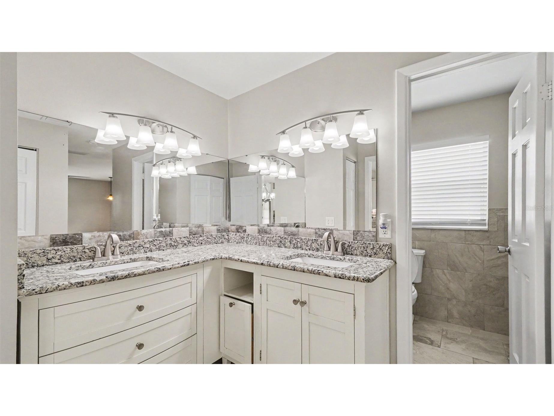 2135 NE 6th Place Ocala FL 34470 O6418856 image11