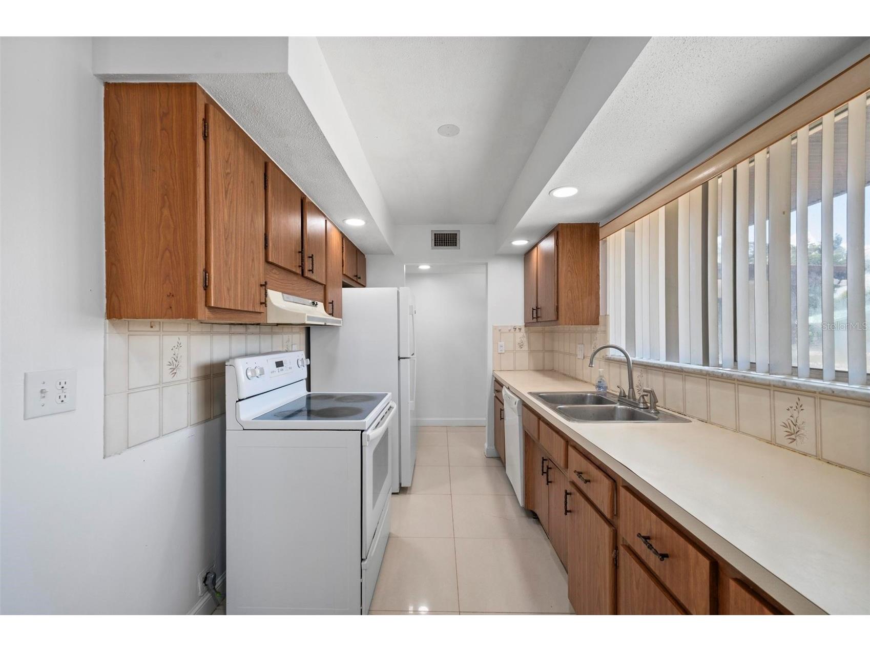 21358 Burkhart Drive Port Charlotte FL 33952 - FRESHWATER CANAL C7527397 image14