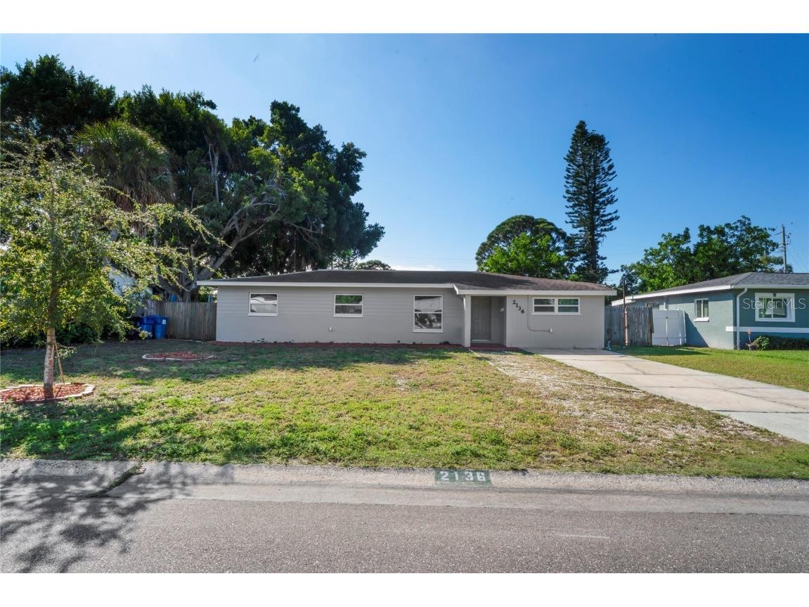 2136 67th Avenue S Saint Petersburg FL 33712 TB8442385 image1