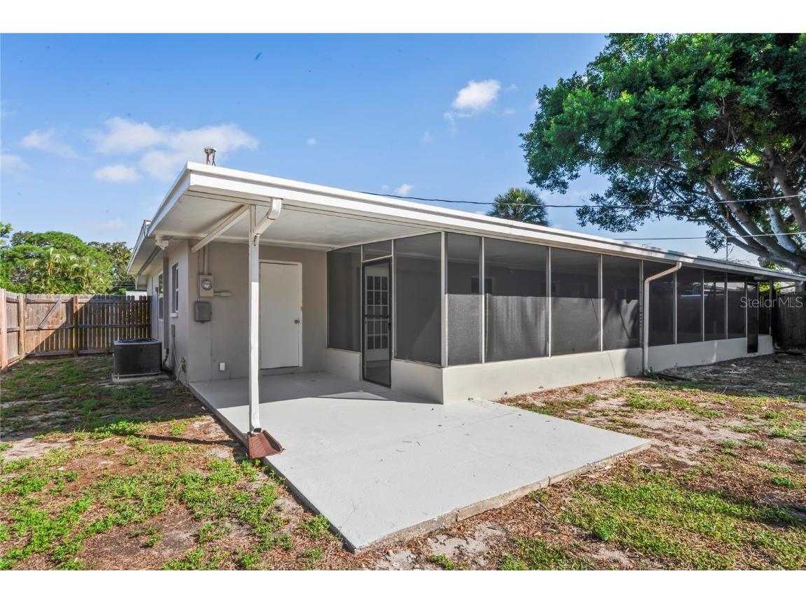 2136 67th Avenue S Saint Petersburg FL 33712 TB8442385 image22