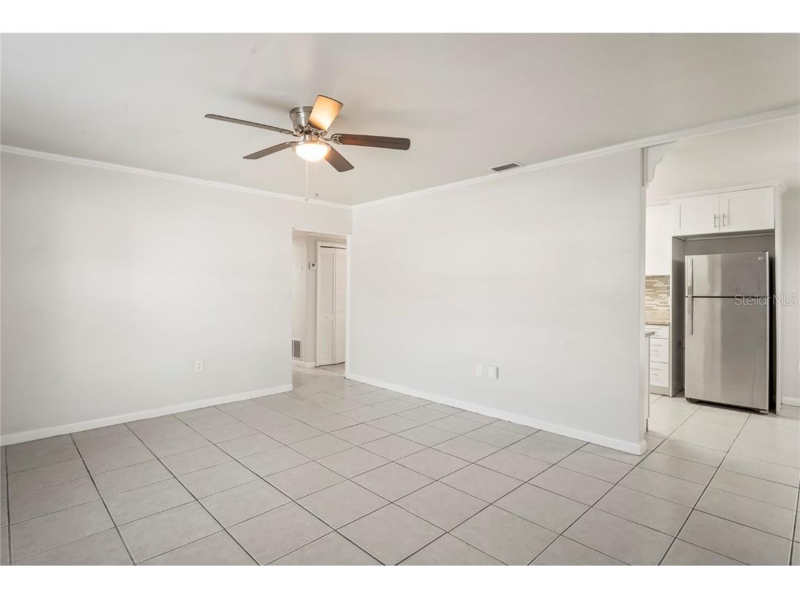 2136 67th Avenue S Saint Petersburg FL 33712 TB8442385 image3