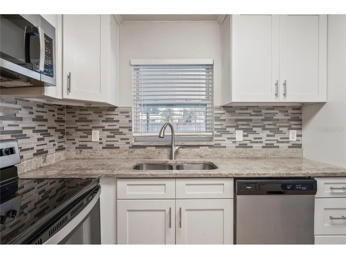 2136 67th Avenue S Saint Petersburg FL 33712 TB8442385 image7