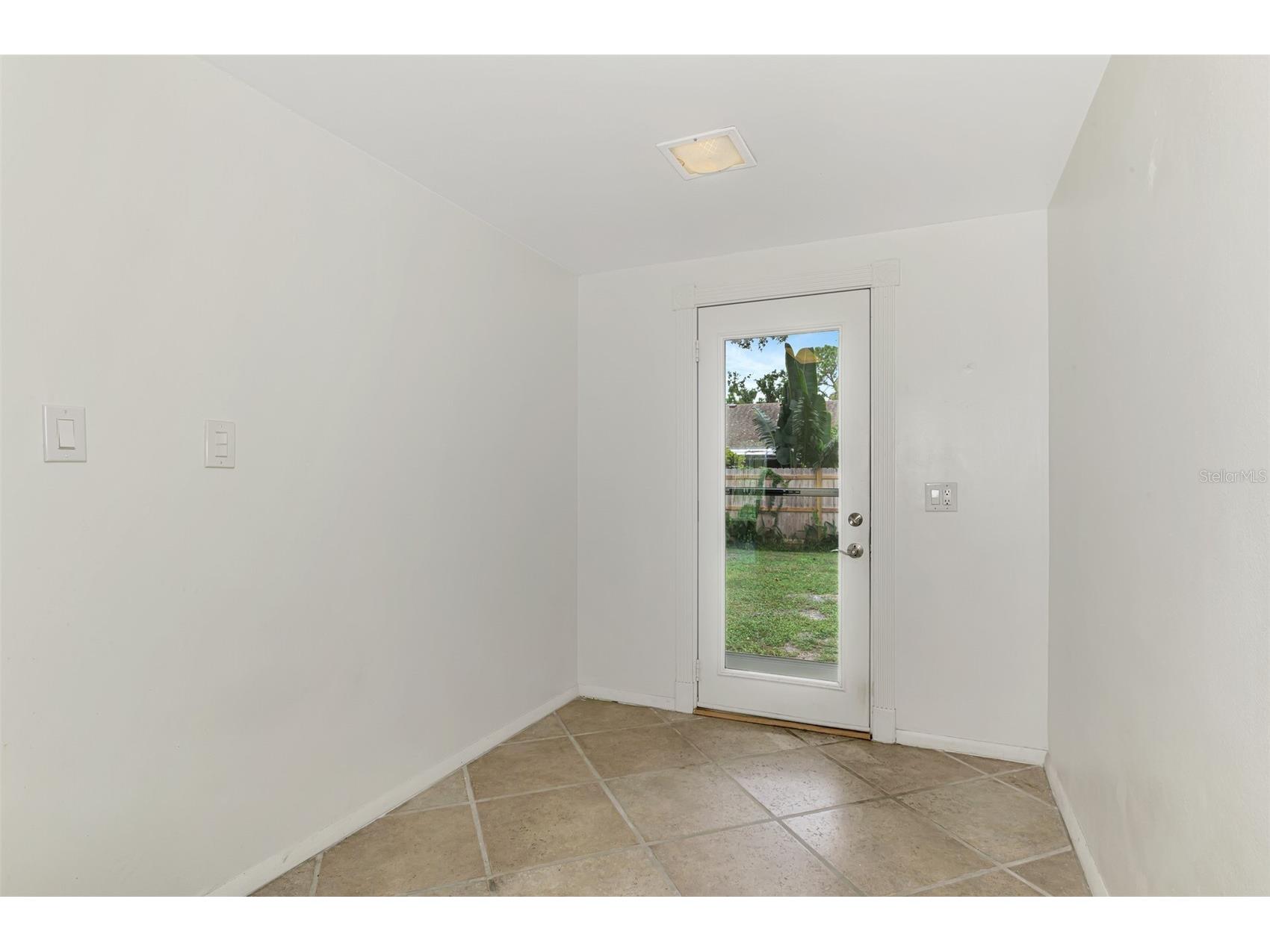 2136 Brueckner Drive Sarasota FL 34231 A4699871 image15