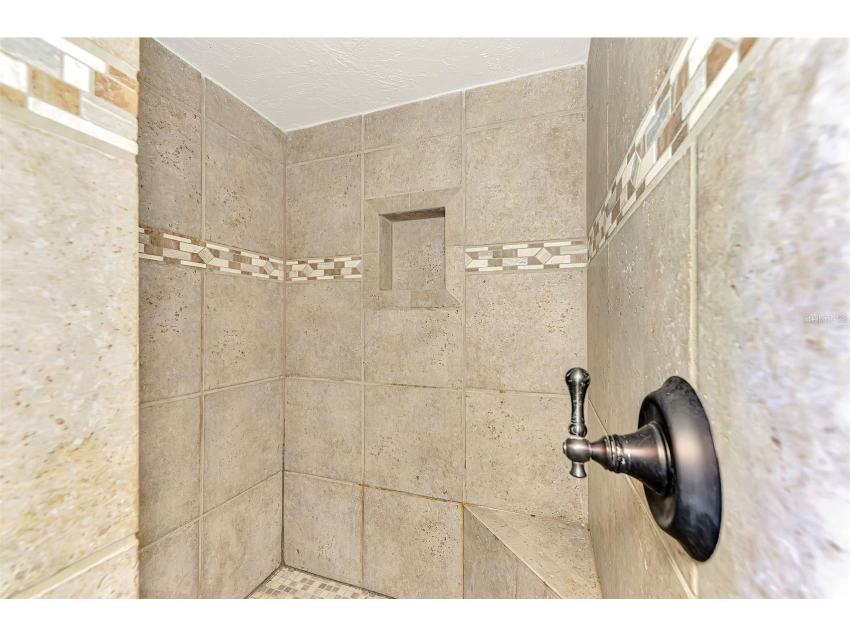 2136 Brueckner Drive Sarasota FL 34231 A4699871 image22