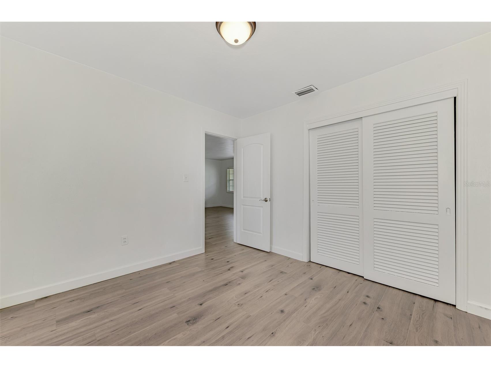 2136 Brueckner Drive Sarasota FL 34231 A4699871 image24