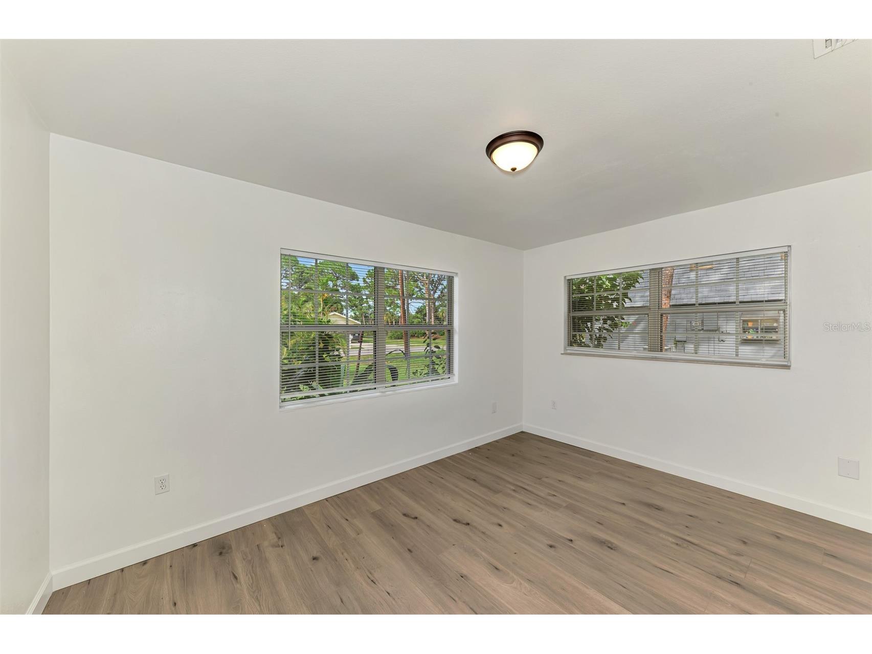 2136 Brueckner Drive Sarasota FL 34231 A4699871 image26