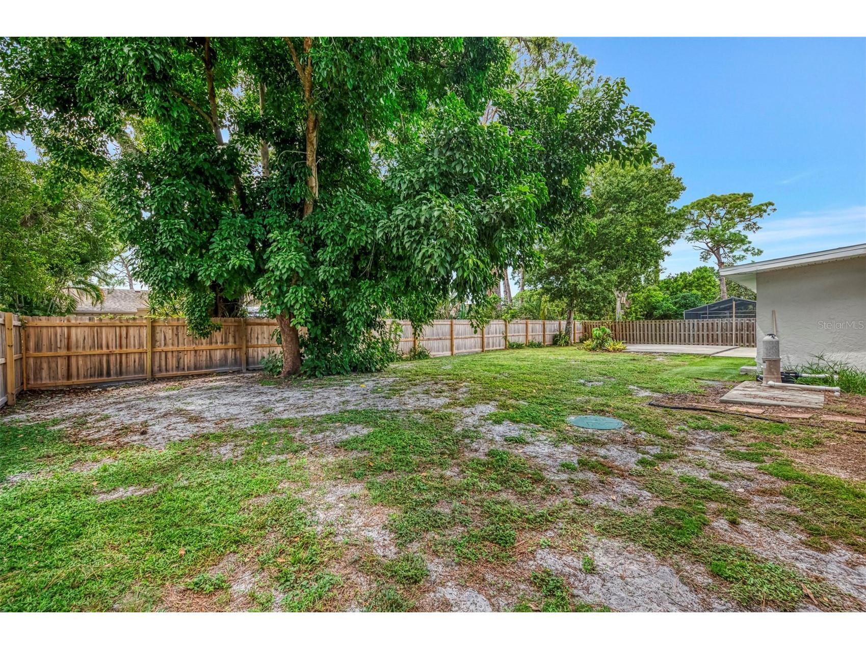2136 Brueckner Drive Sarasota FL 34231 A4699871 image29