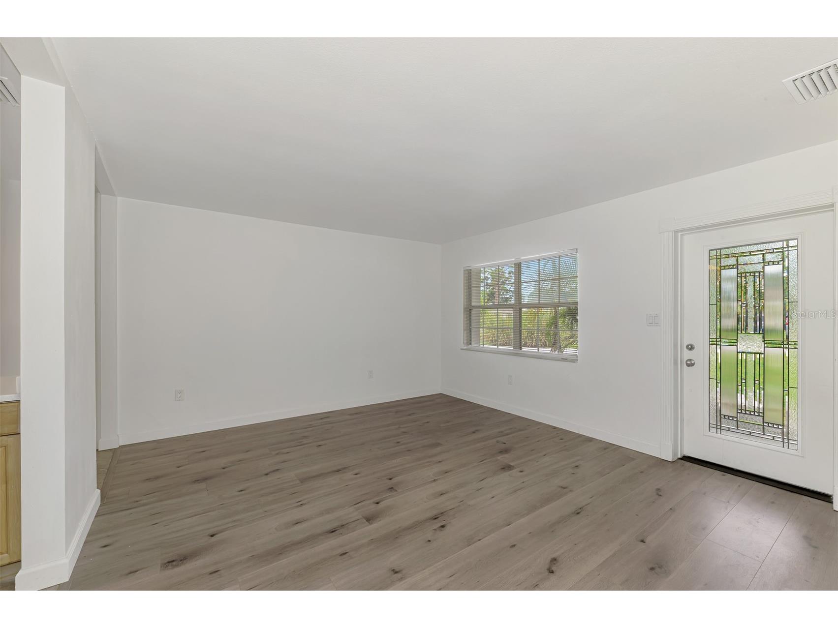 2136 Brueckner Drive Sarasota FL 34231 A4699871 image5