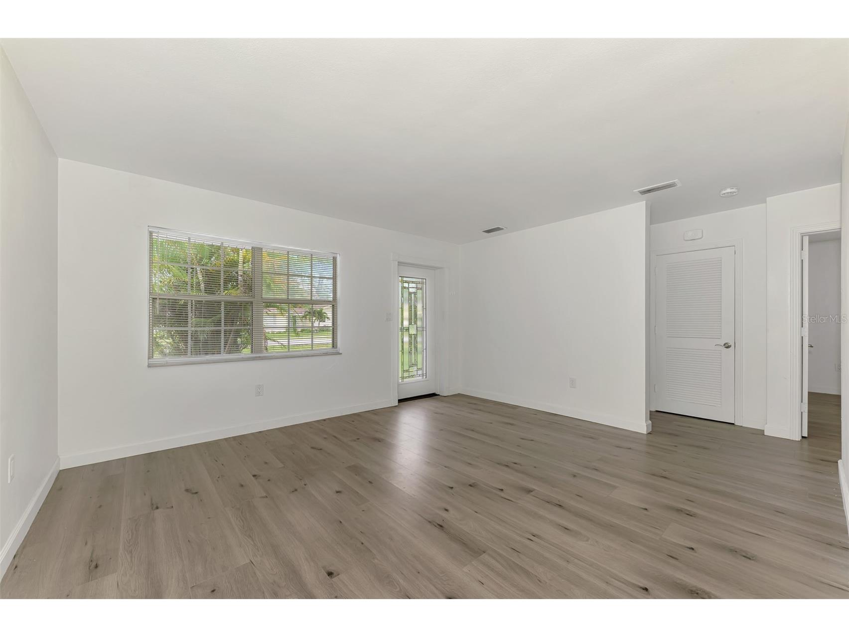 2136 Brueckner Drive Sarasota FL 34231 A4699871 image6