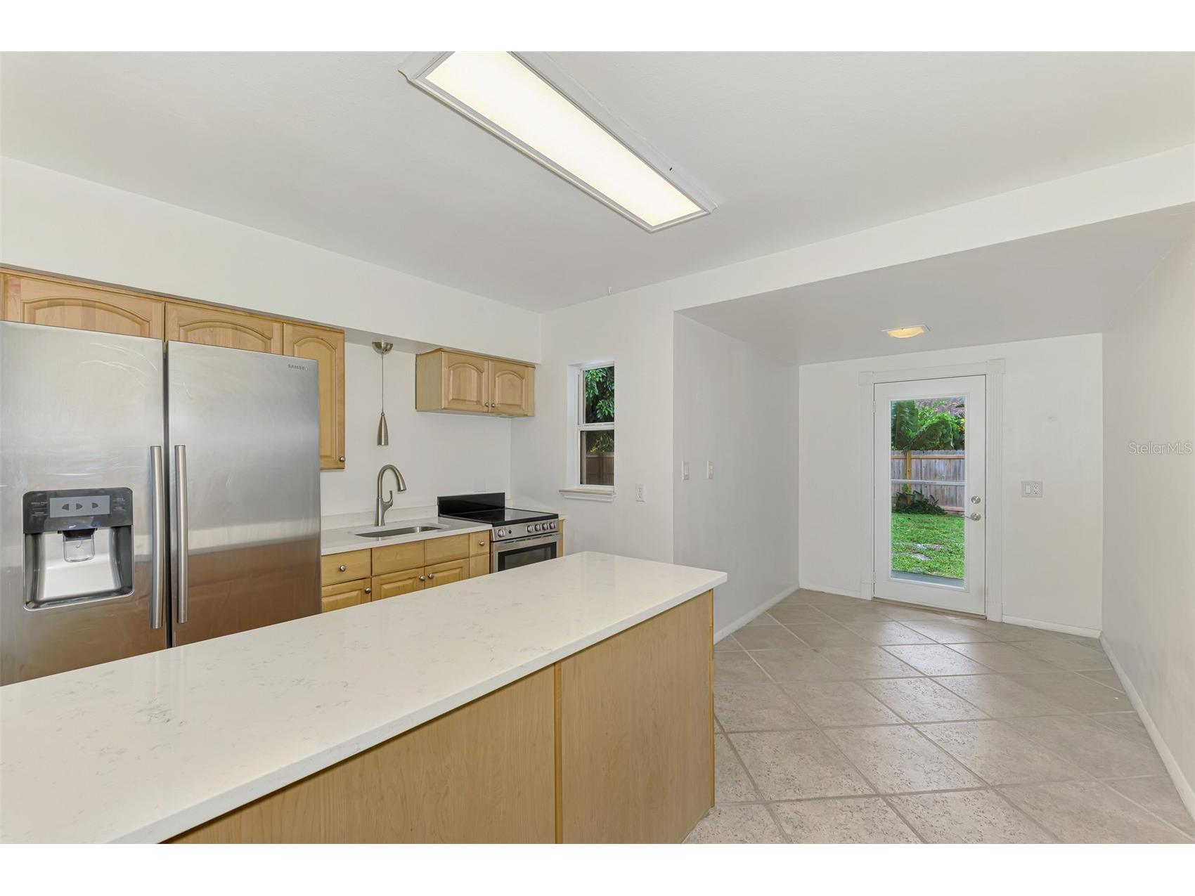 2136 Brueckner Drive Sarasota FL 34231 A4699871 image9