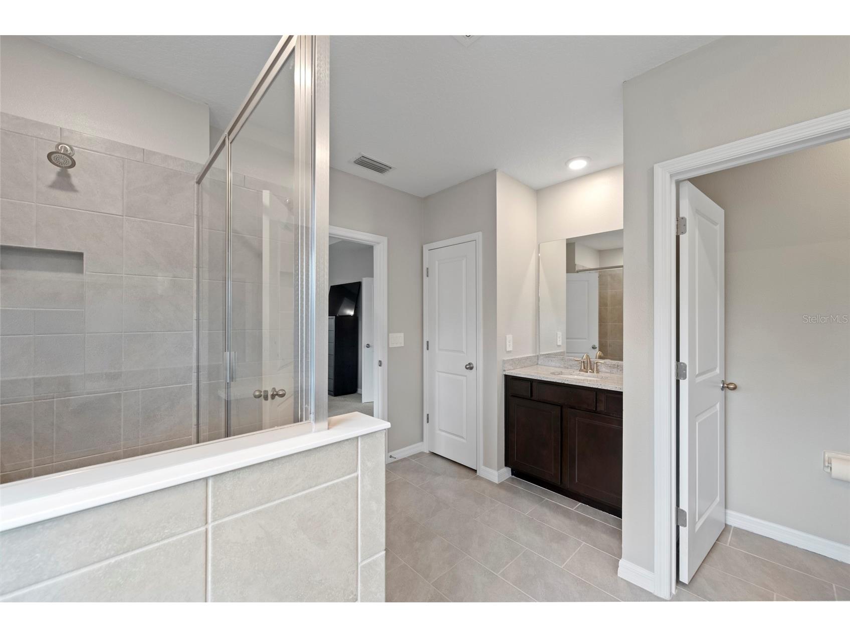 2136 Midnight Pearl Drive Sarasota FL 34240 A4699321 image31