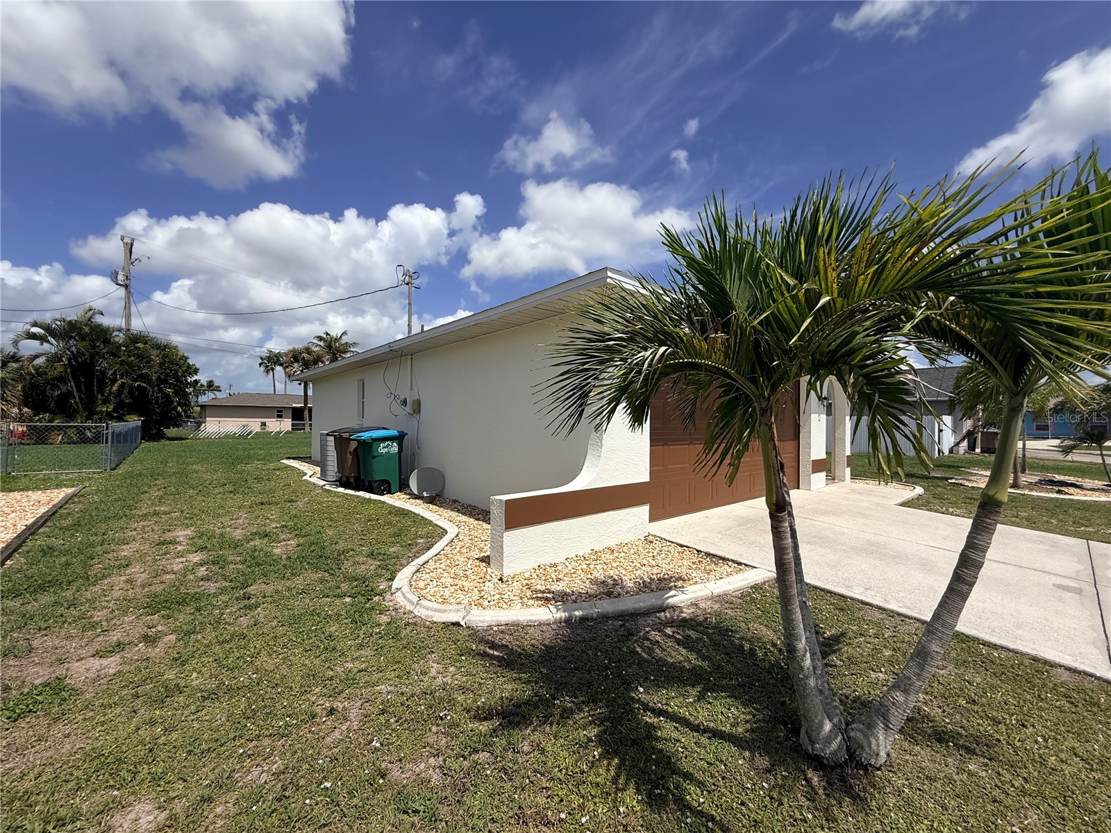 2136 SE 1st Avenue Cape Coral FL 33990 C7526803 image3