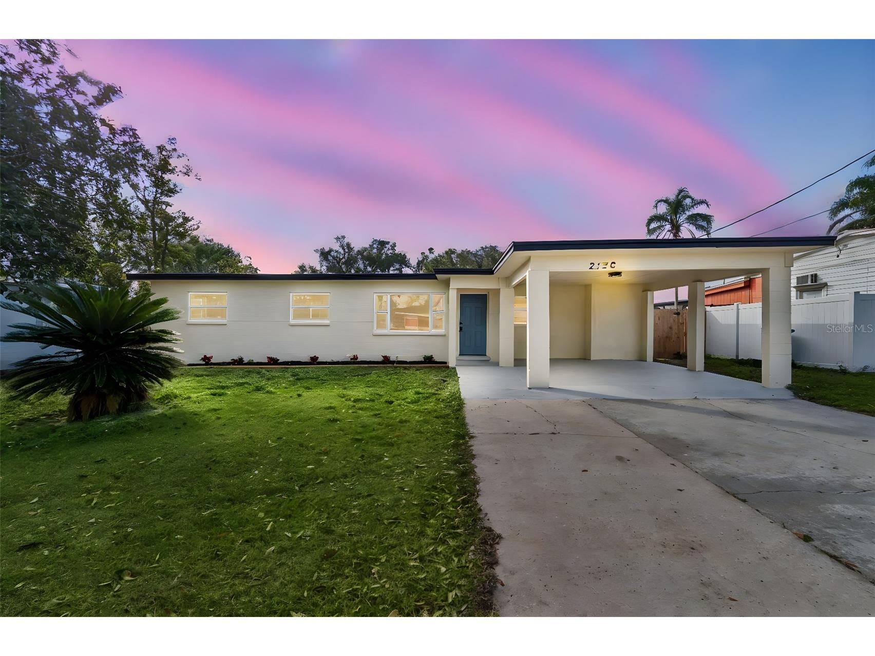 2136 W Minnehaha Street Tampa FL 33604 TB8465132 image1