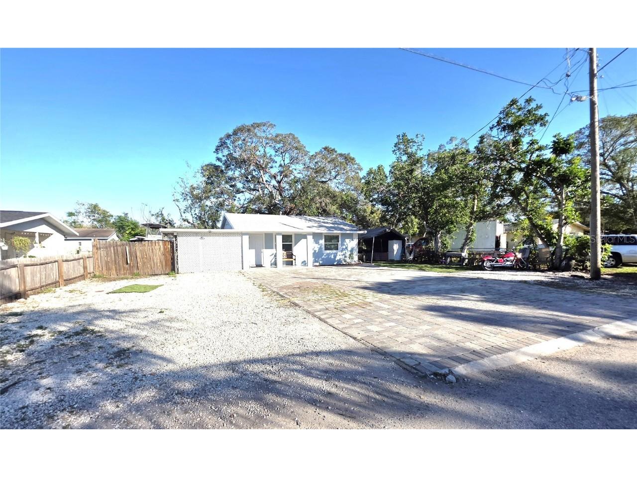 2137 4th Street E Bradenton FL 34208 A4640858 image1