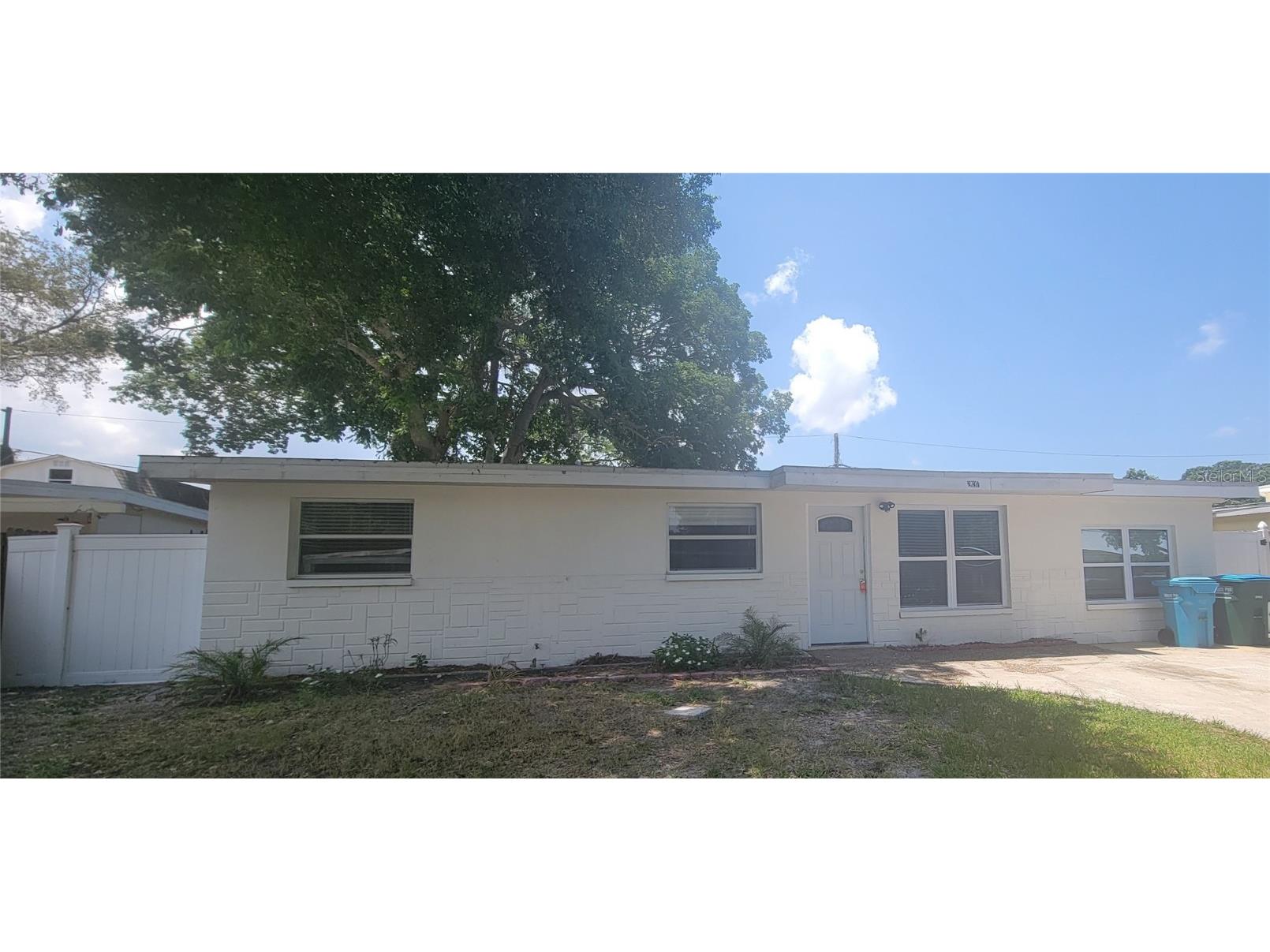 2137 Barcelona Drive Clearwater FL 33764 U8205834 image1