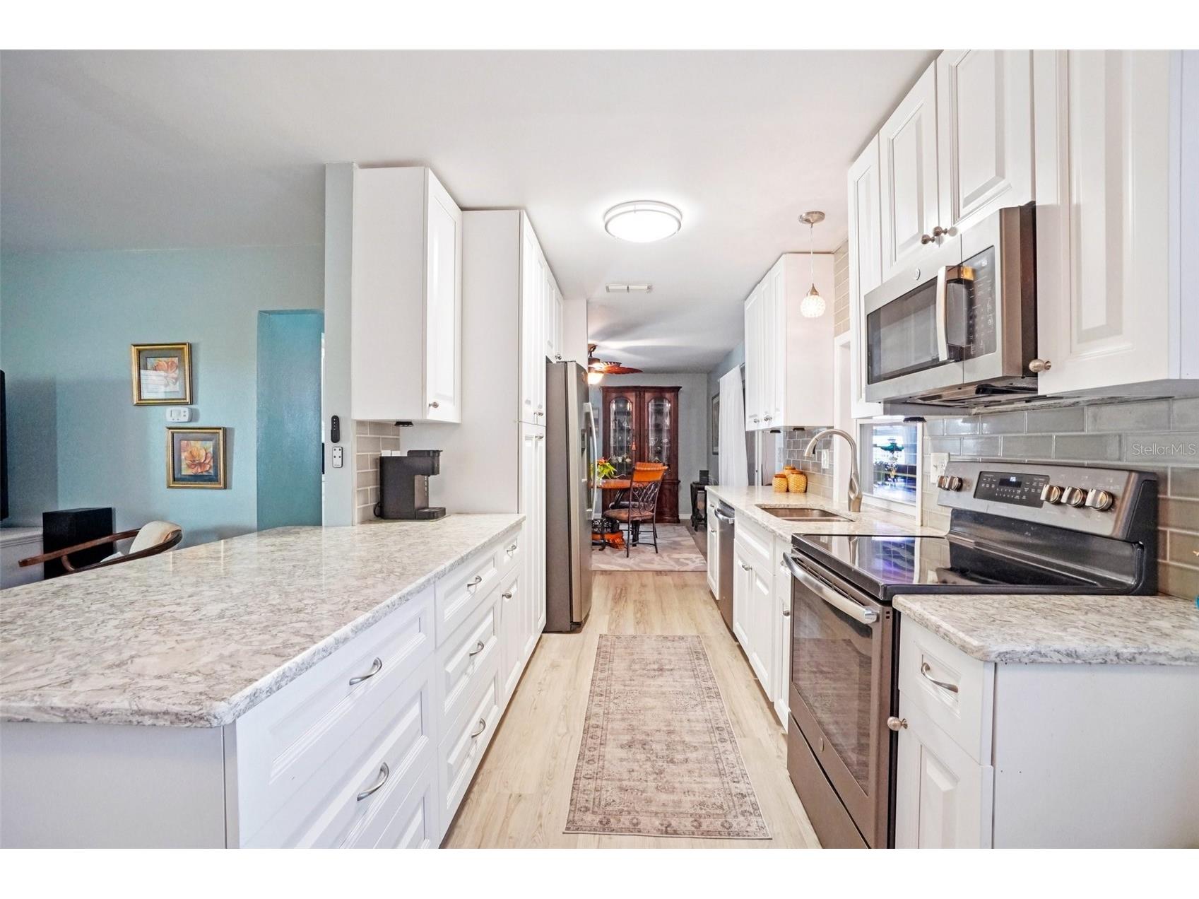 2137 Malcolm Drive Palm Harbor FL 34684 TB8462729 image12