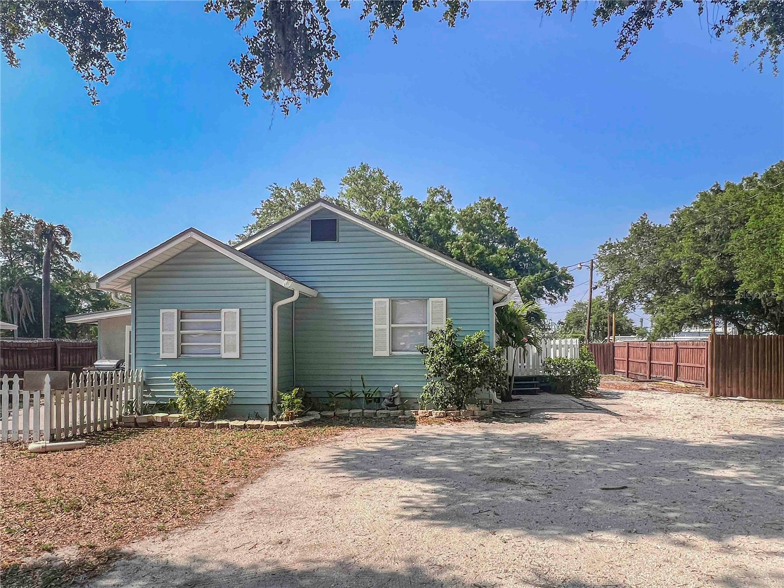 2137 Roselawn Street #A Sarasota FL 34231 A4698874 image1
