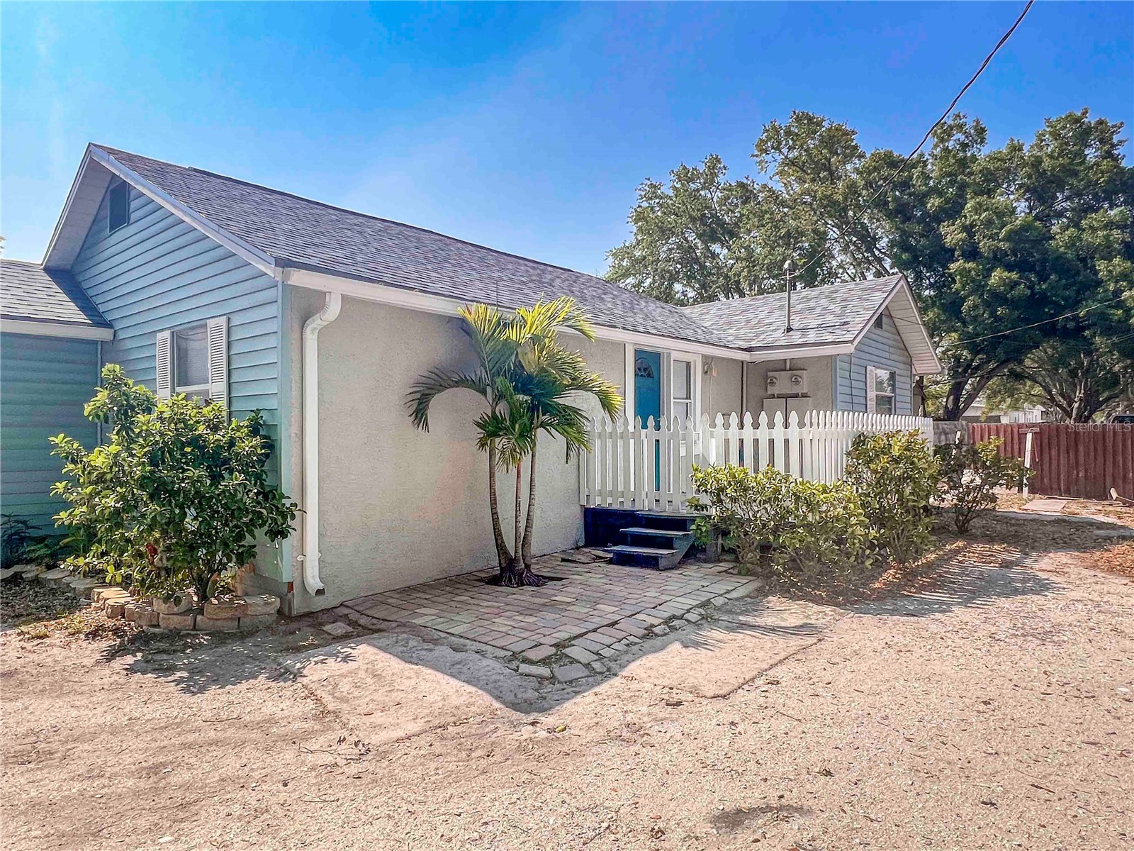 2137 Roselawn Street #A Sarasota FL 34231 A4698874 image2