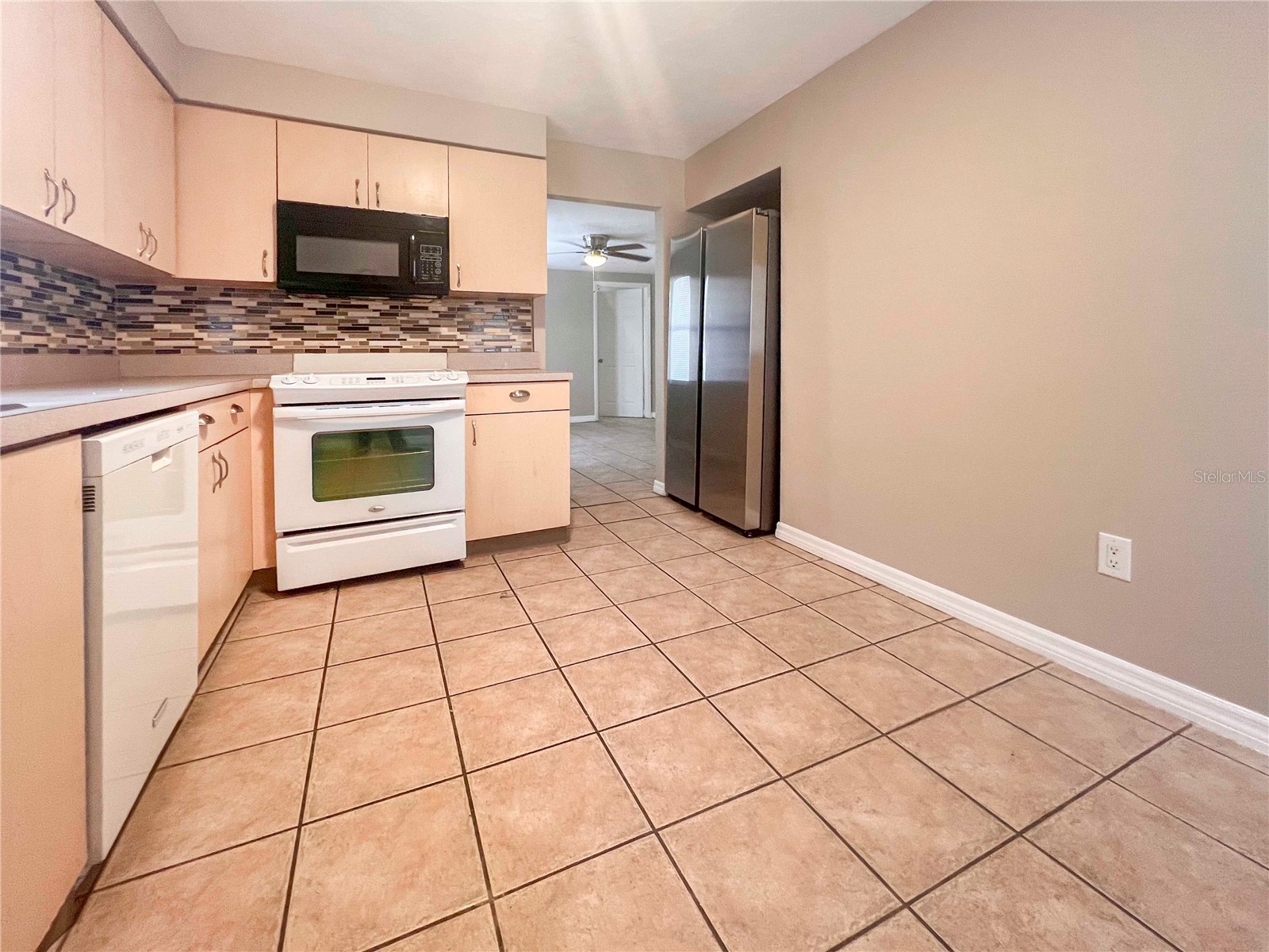 2137 Roselawn Street #A Sarasota FL 34231 A4698874 image7