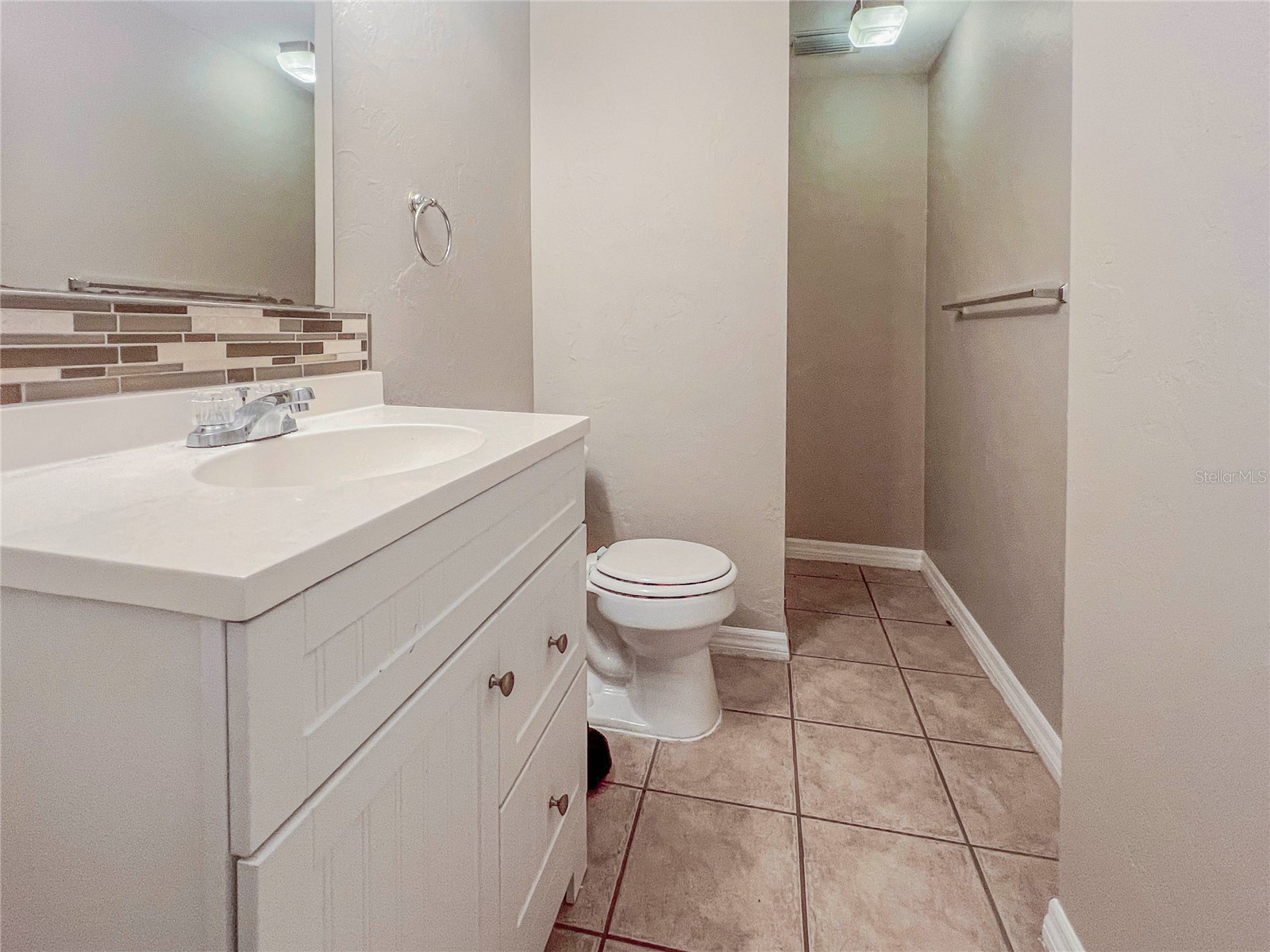 2137 Roselawn Street #A Sarasota FL 34231 A4698874 image9