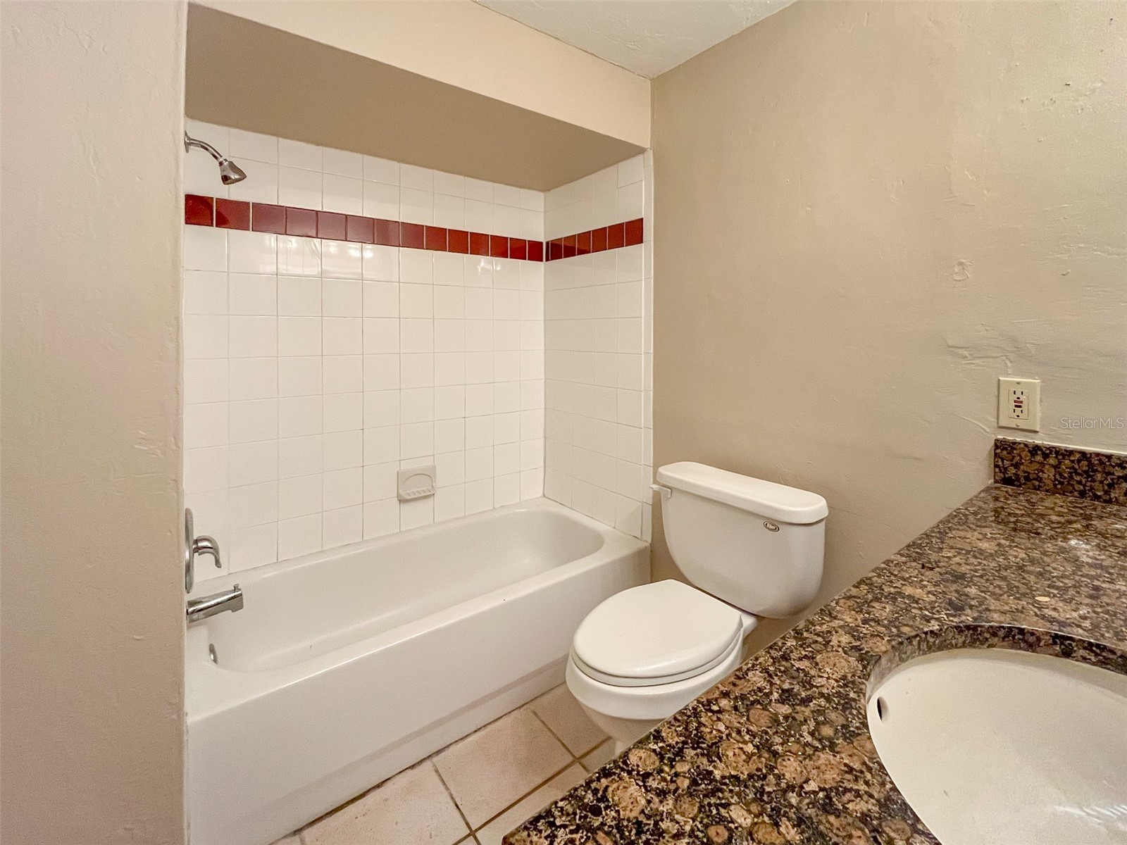 2137 Roselawn Street #B Sarasota FL 34231 A4682977 image9