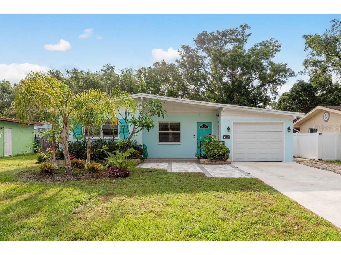 2137 Victoria Drive Clearwater FL 33763 TB8382261 image1