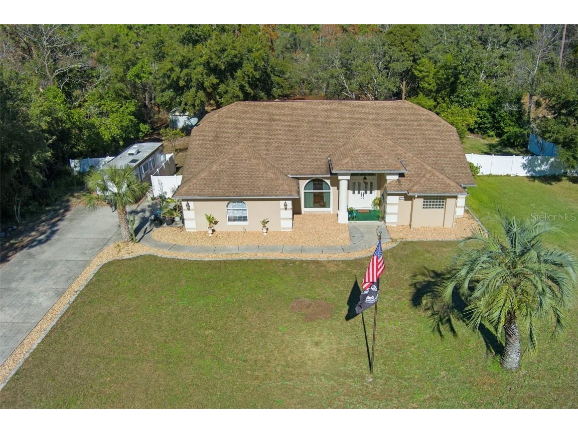 2137 W Middle Lane Lecanto FL 34461 W7871187 image1