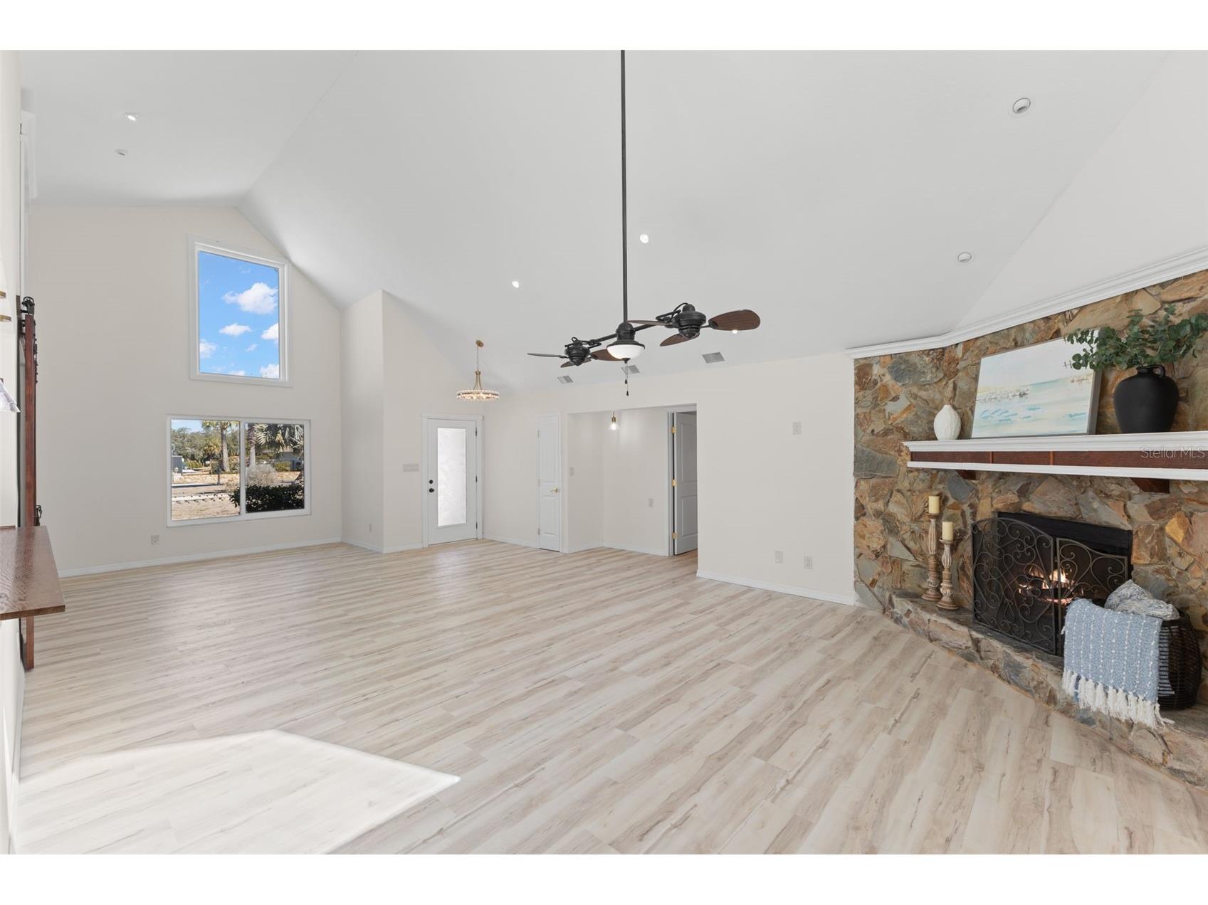 2138 Bayou Drive Holiday FL 34691 TB8469784 image10