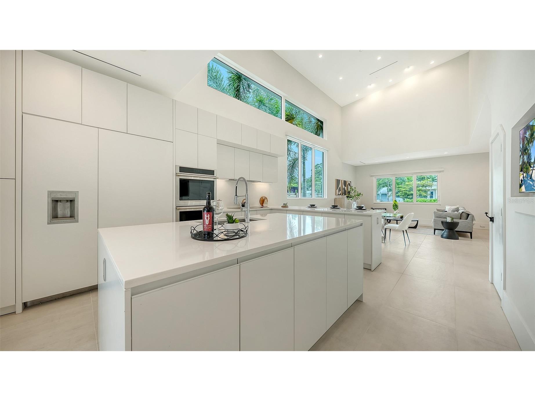 2138 Hawthorne Street Sarasota FL 34239 A4696176 image12