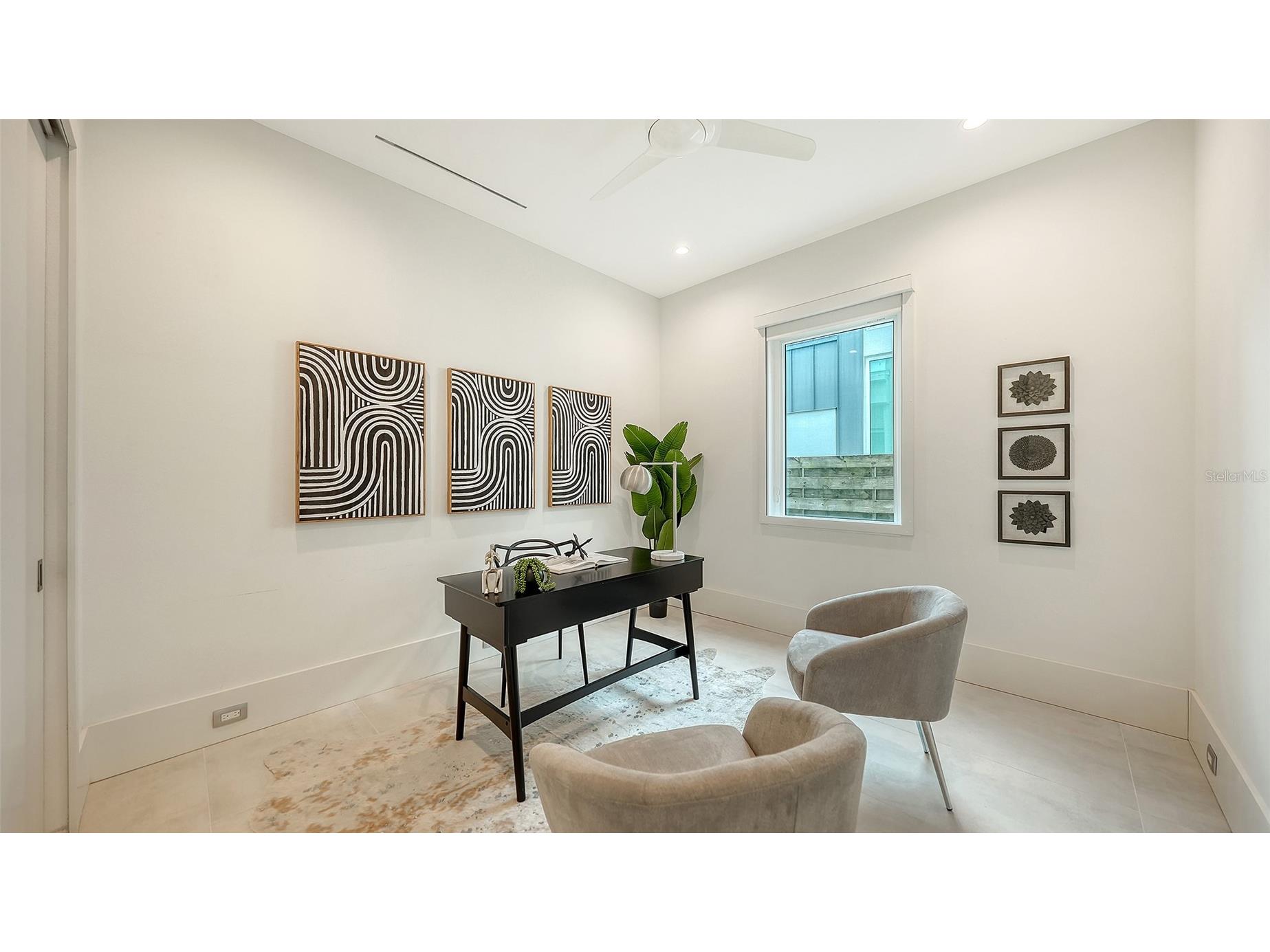 2138 Hawthorne Street Sarasota FL 34239 A4696176 image25