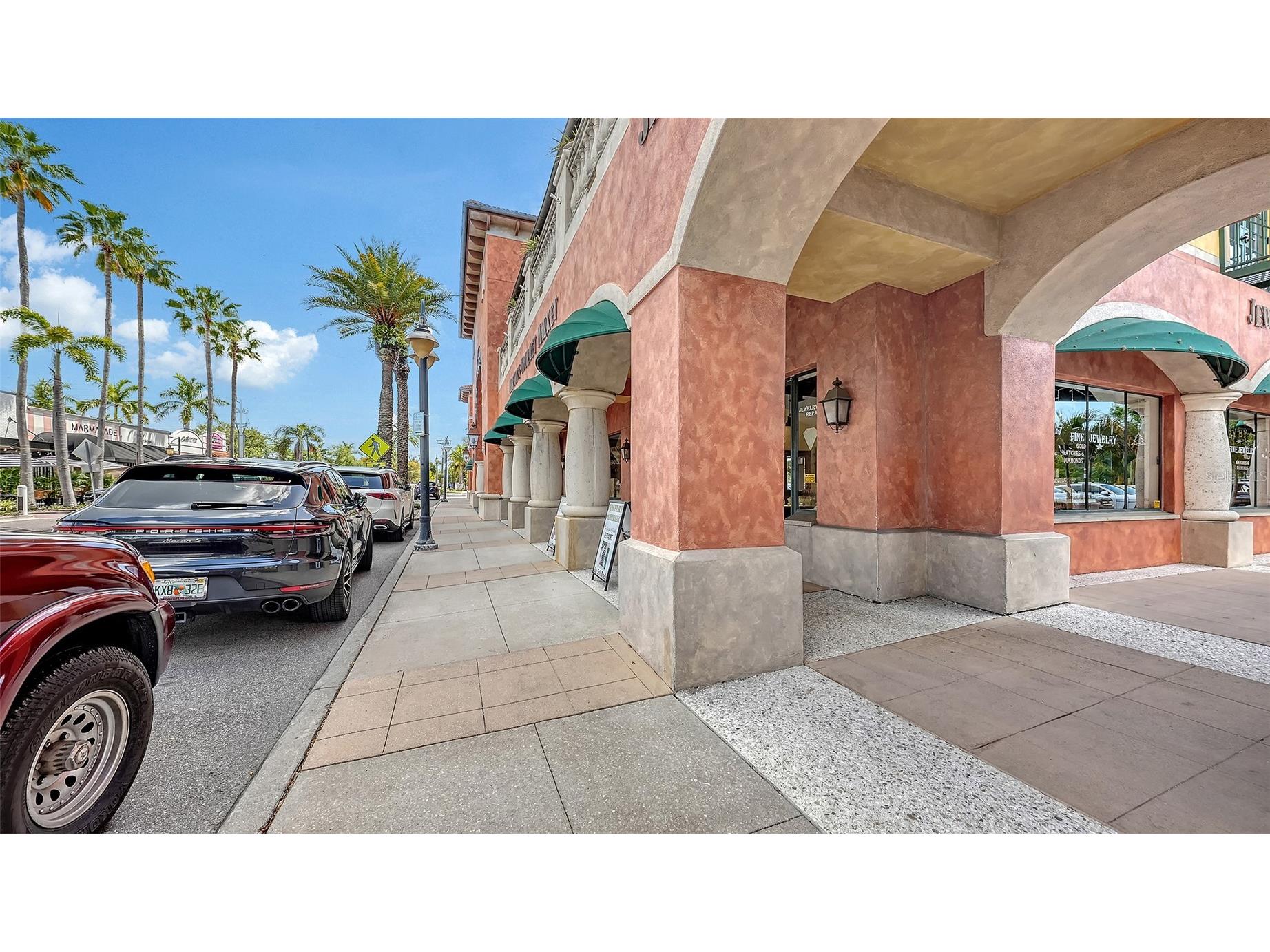 2138 Hawthorne Street Sarasota FL 34239 A4696176 image41