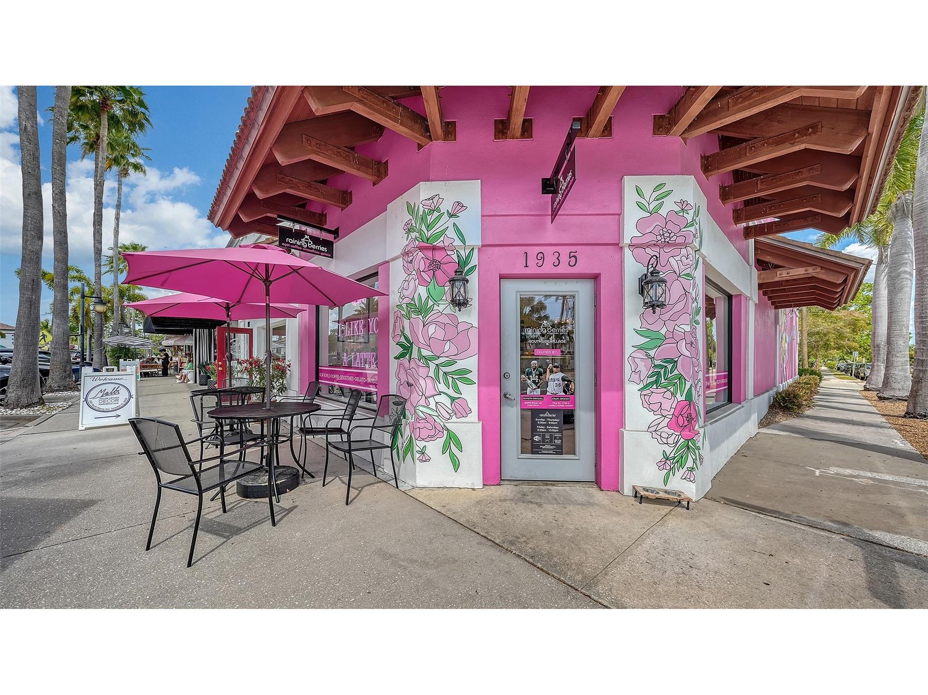 2138 Hawthorne Street Sarasota FL 34239 A4696176 image45