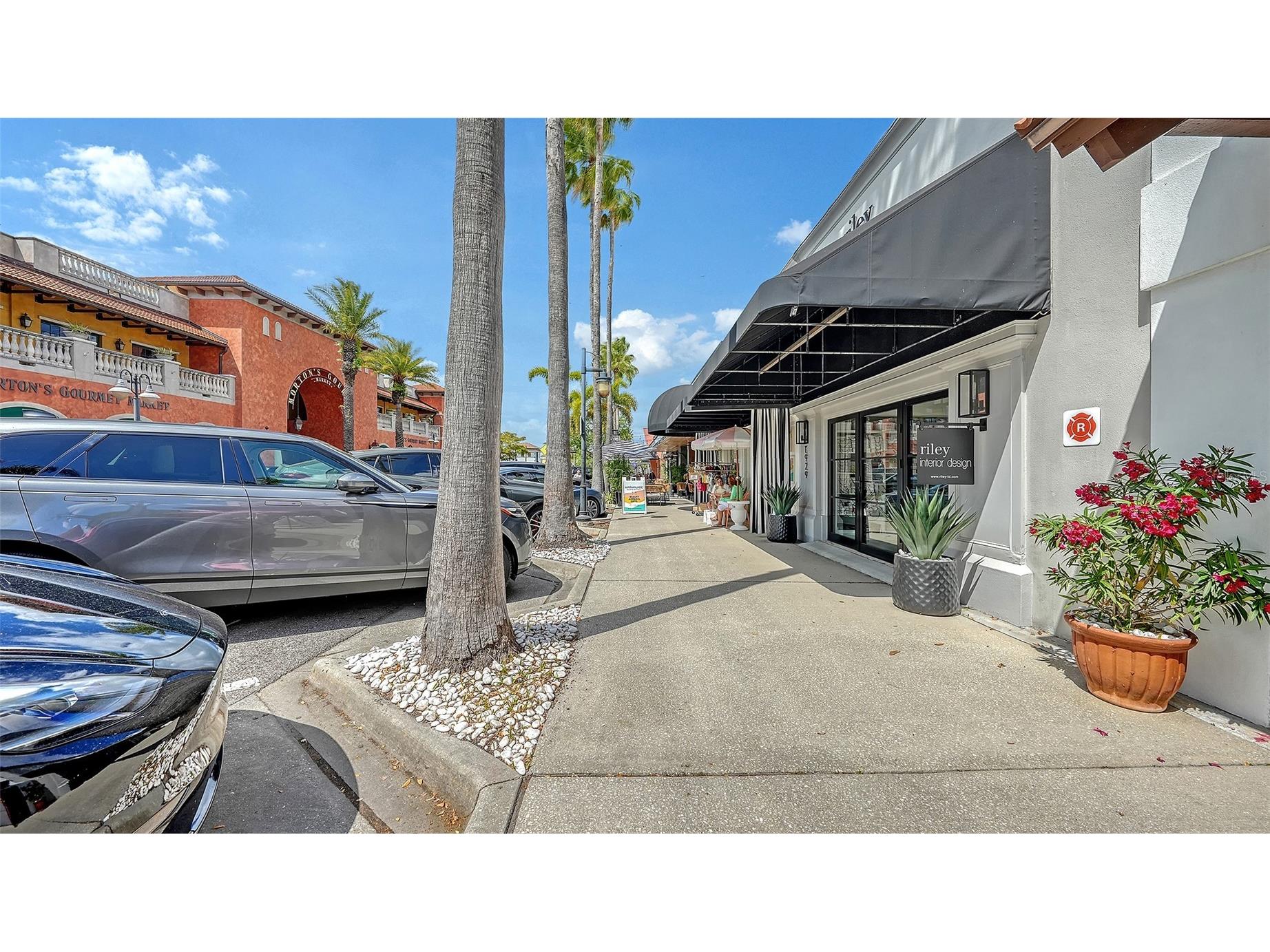 2138 Hawthorne Street Sarasota FL 34239 A4696176 image48