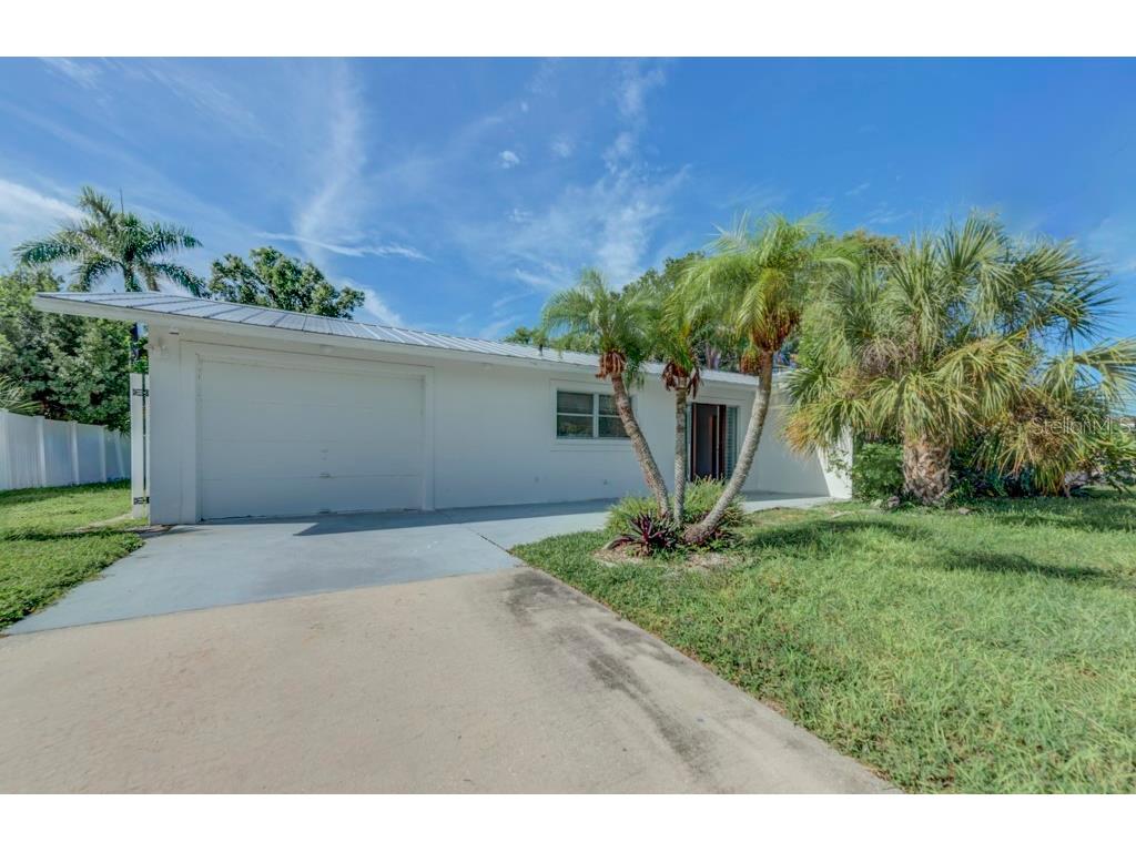 2138 Pine Terrace Sarasota FL 34231 A4664110 image1