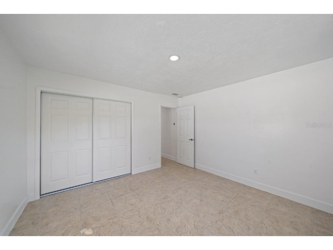 2138 Pine Terrace Sarasota FL 34231 O6367163 image13